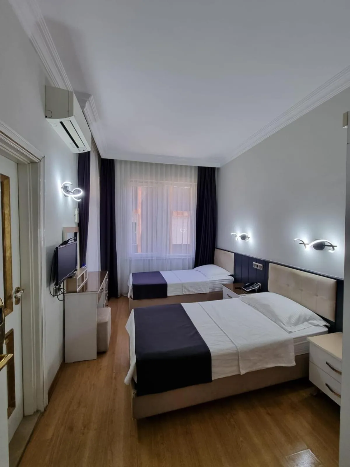 Photo of the whole room in Europa Hotel Selale