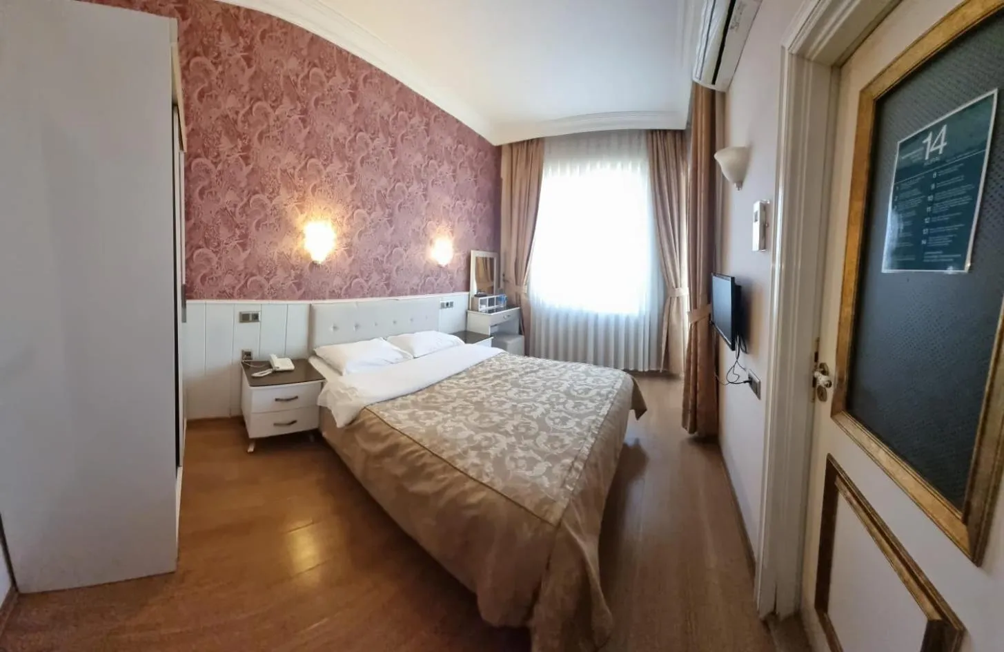 Photo of the whole room in Europa Hotel Selale