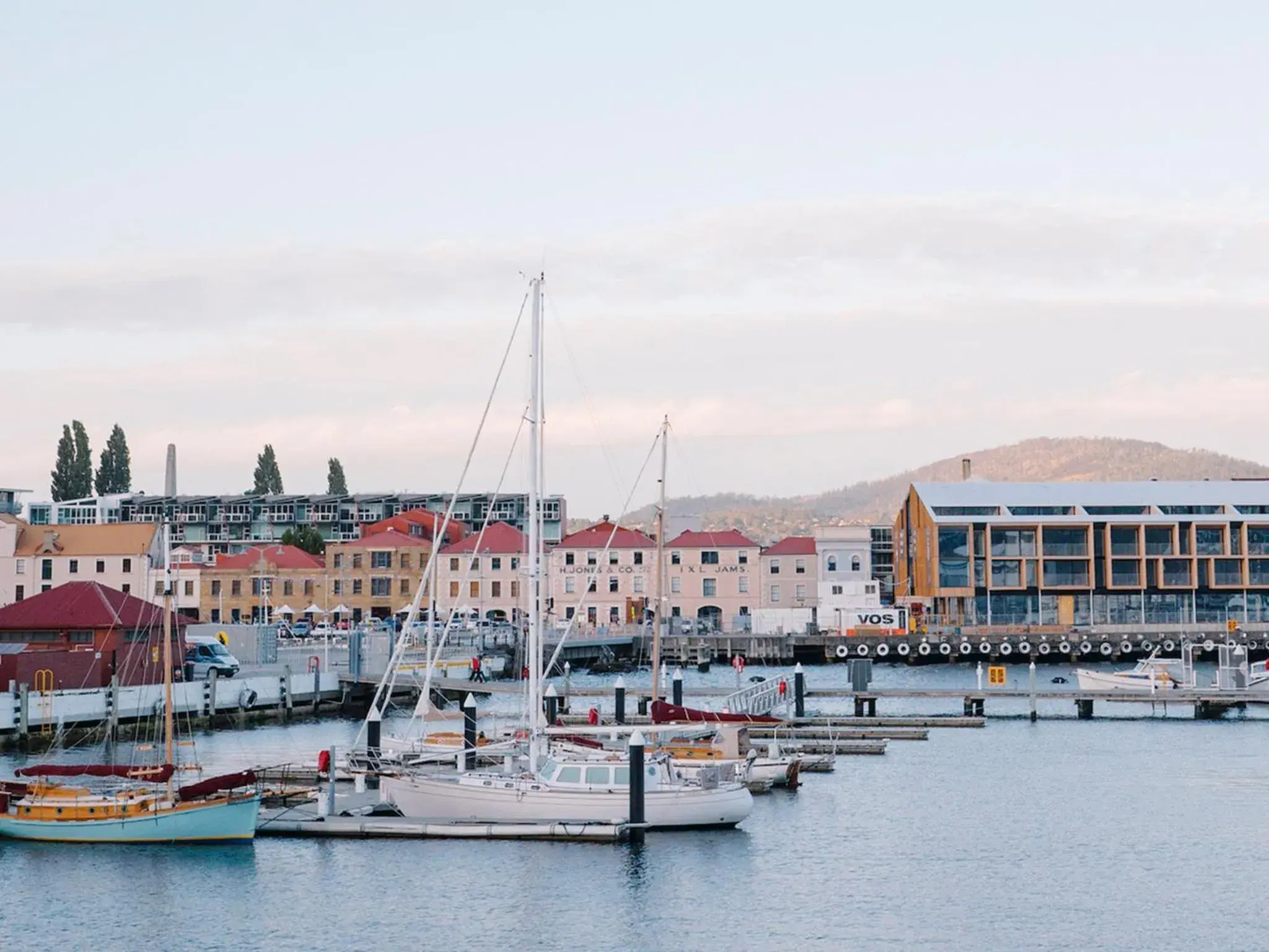 River view in Somerset on the Pier Hobart River view in Somerset on the Pier Hobart