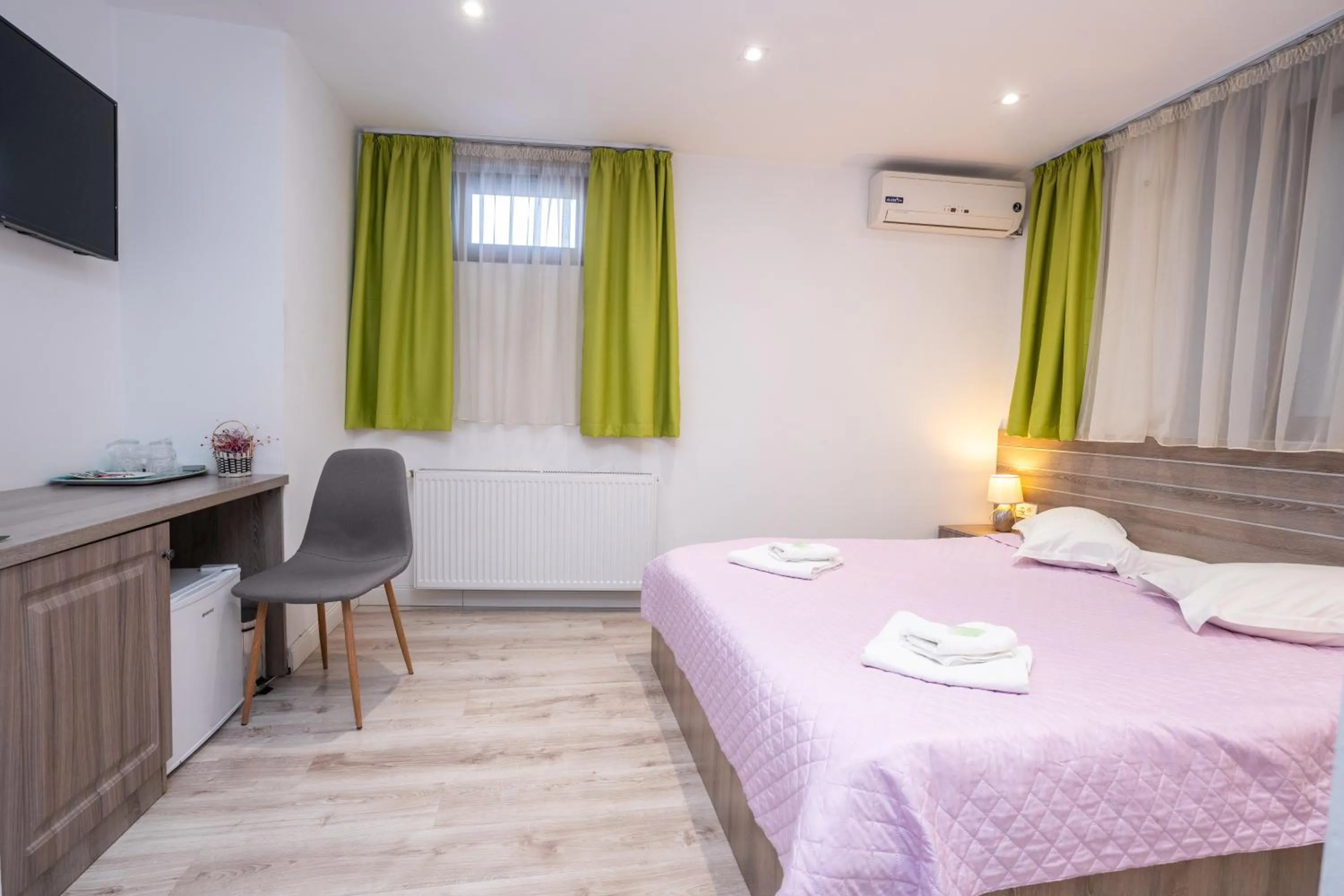 Bed in Hotel Liad City Center