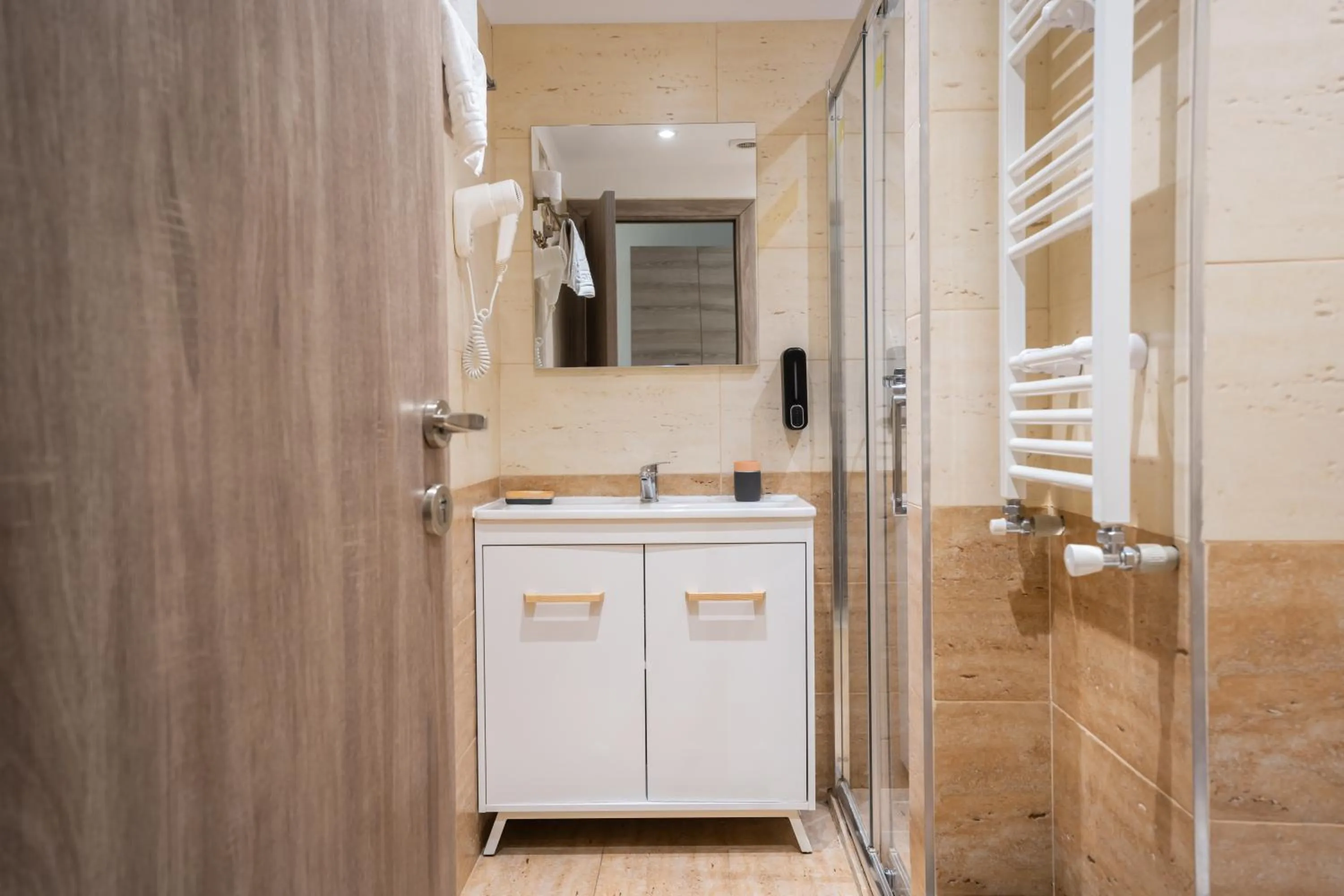 Shower in Hotel Liad City Center