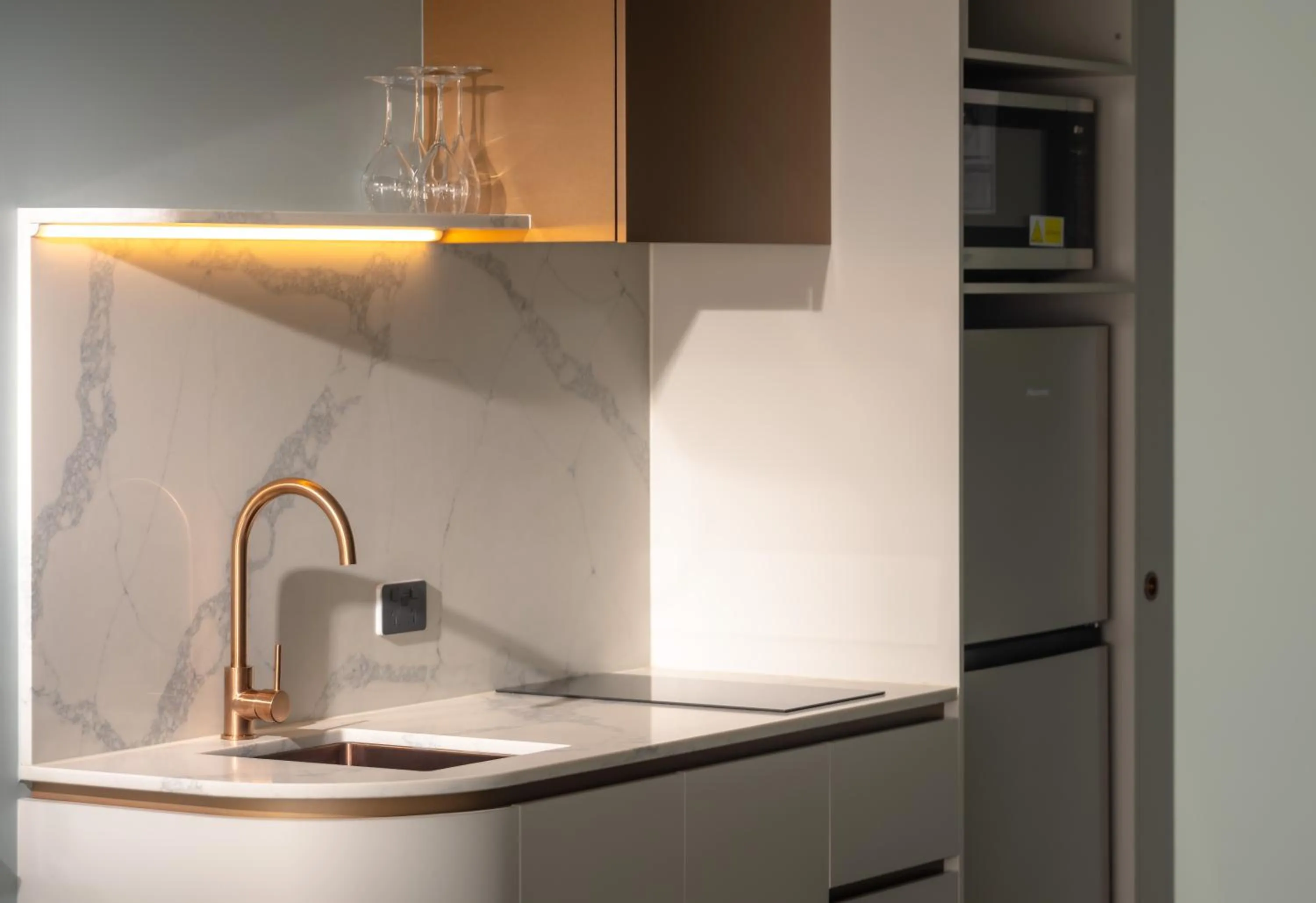 Kitchen or kitchenette in Salamanca Suites