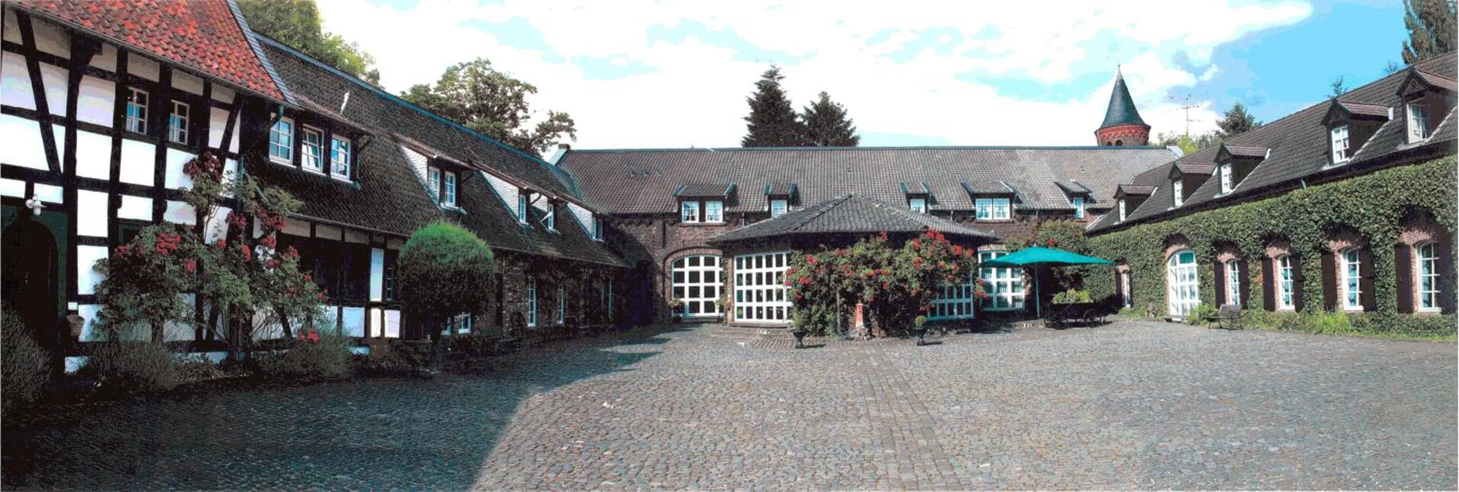 Property building in Falderhof