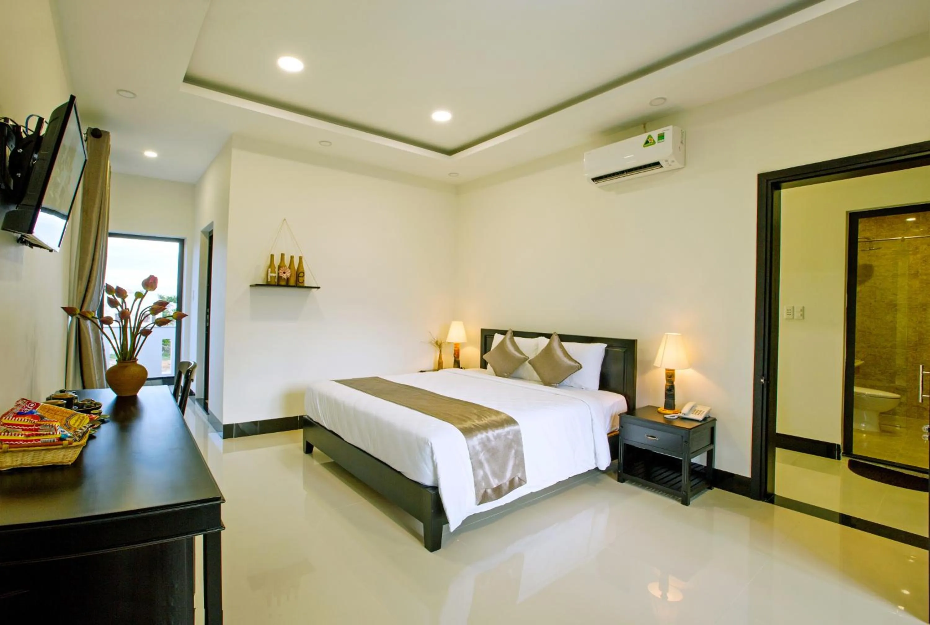 Bedroom, Bed in Zen Hoian Villa