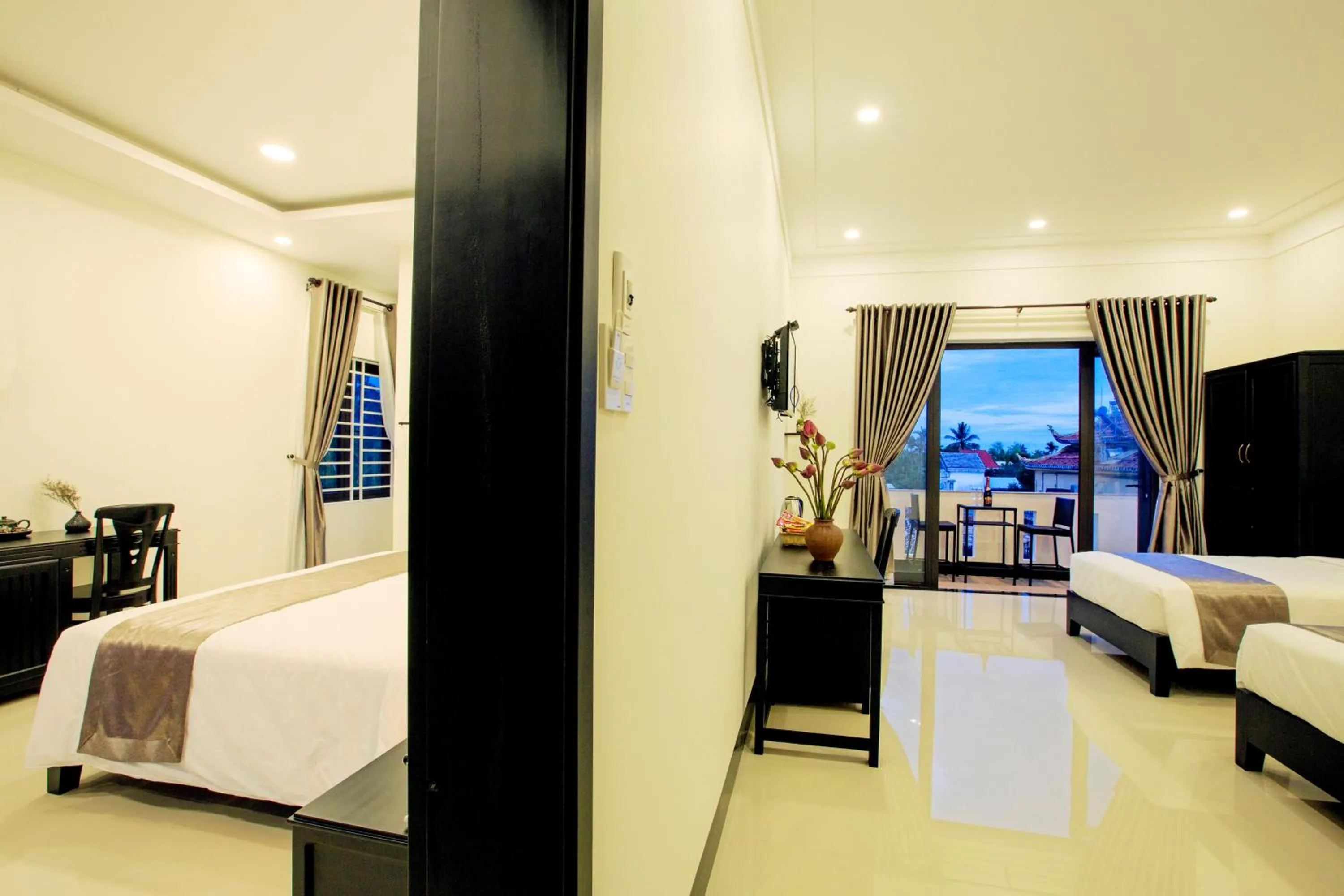 City view, Bed in Zen Hoian Villa