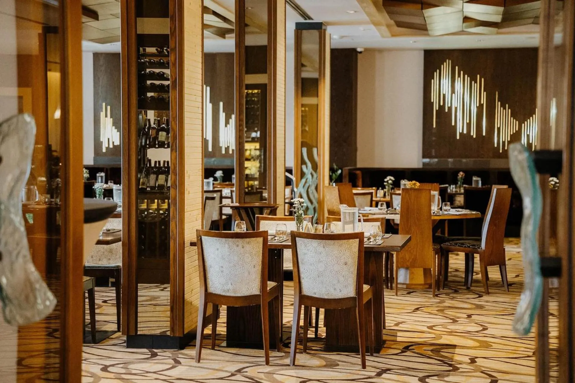 Restaurant/places to eat in Hotel Partizán