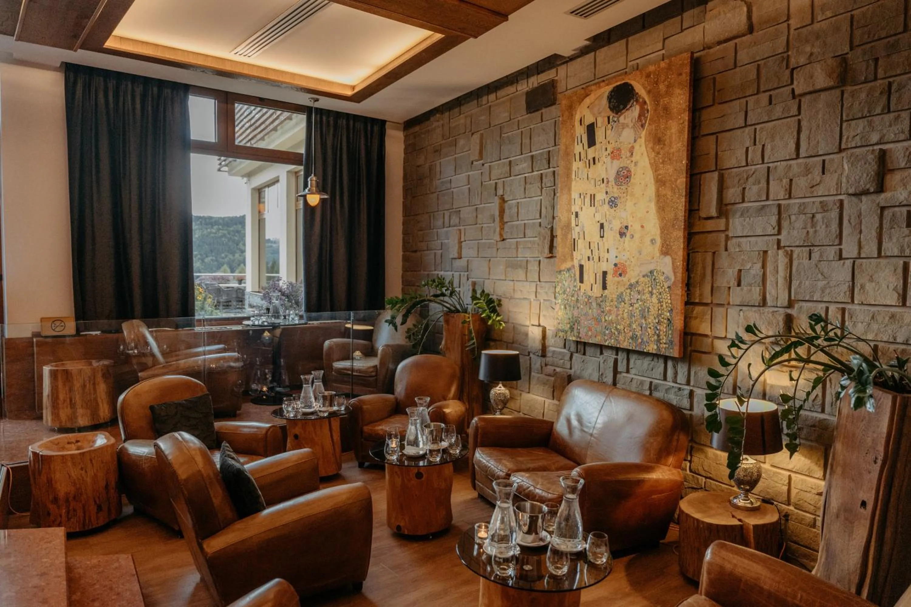 Nightclub / DJ in Hotel Partizán