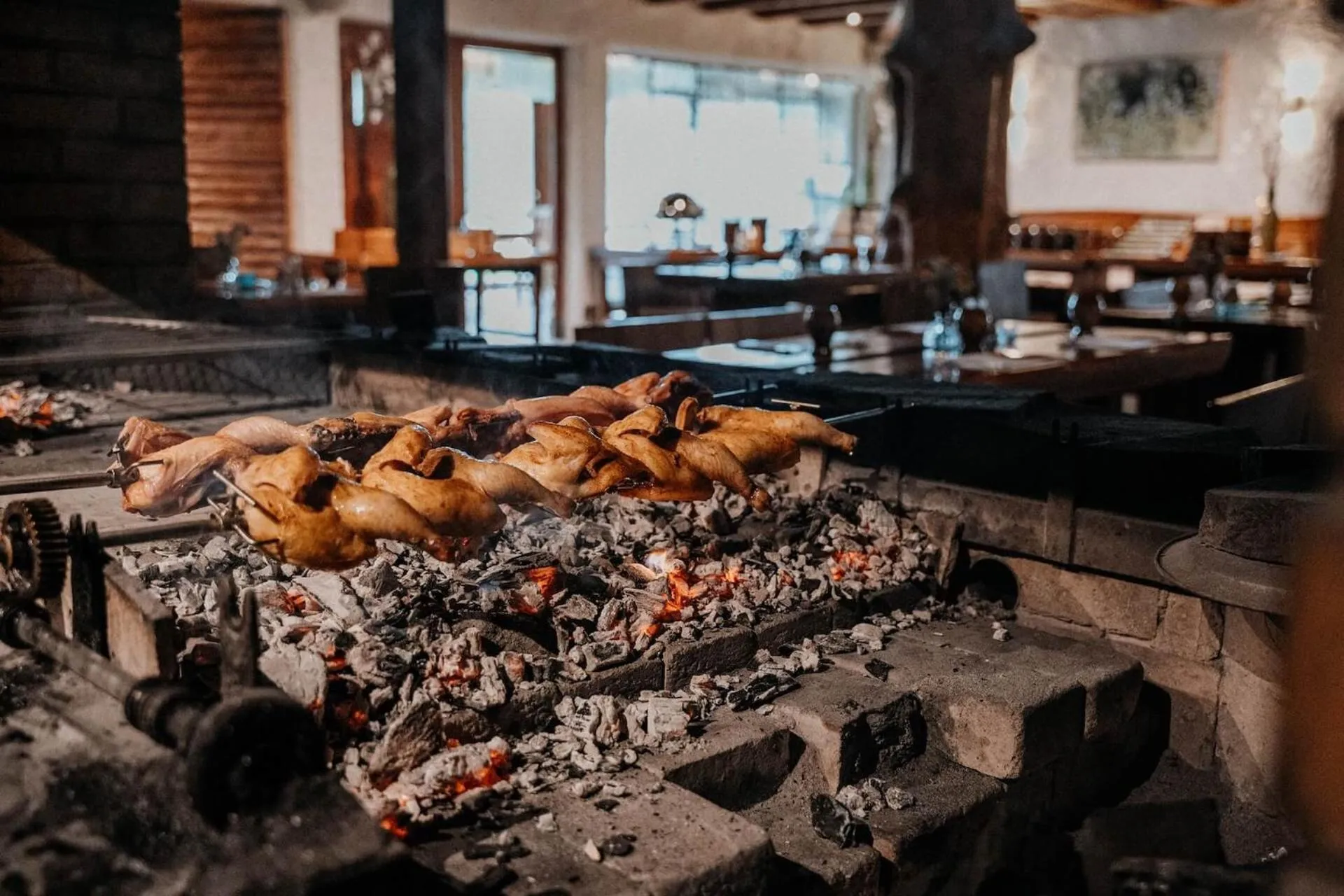 Restaurant/places to eat in Hotel Partizán