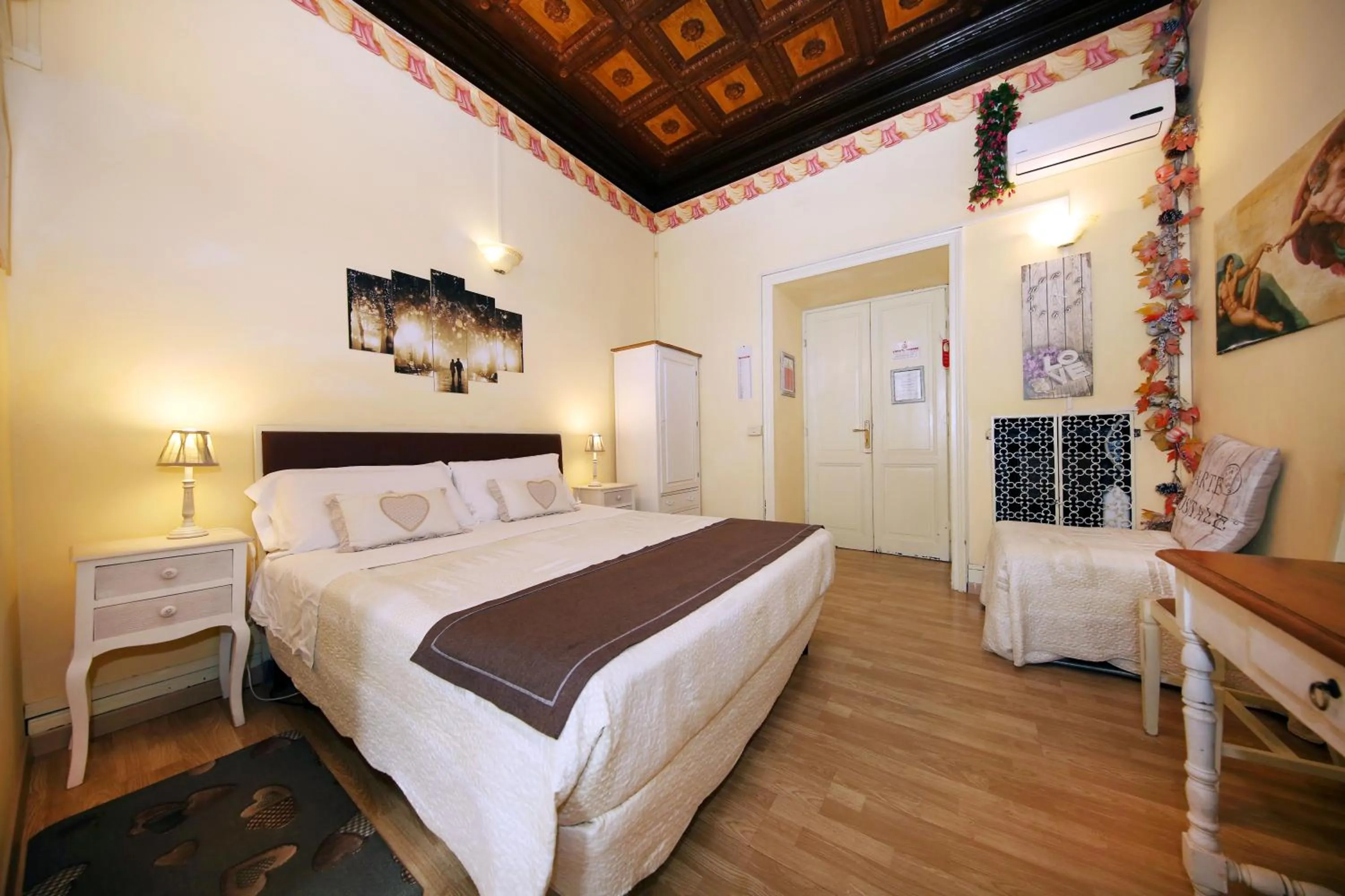 Bedroom, Bed in Tibullo Guesthouse