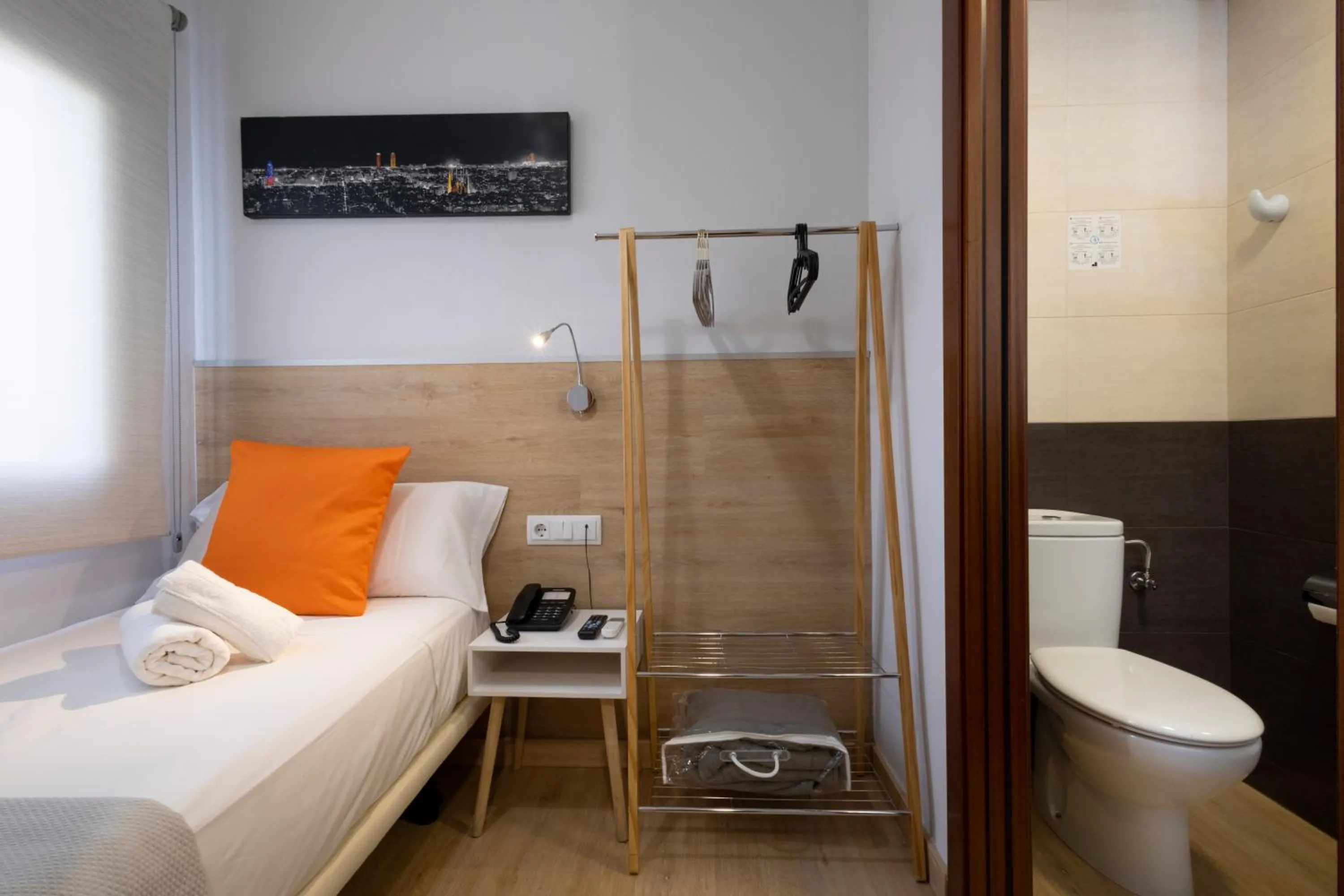 Photo of the whole room, Bed in Hostal Sans