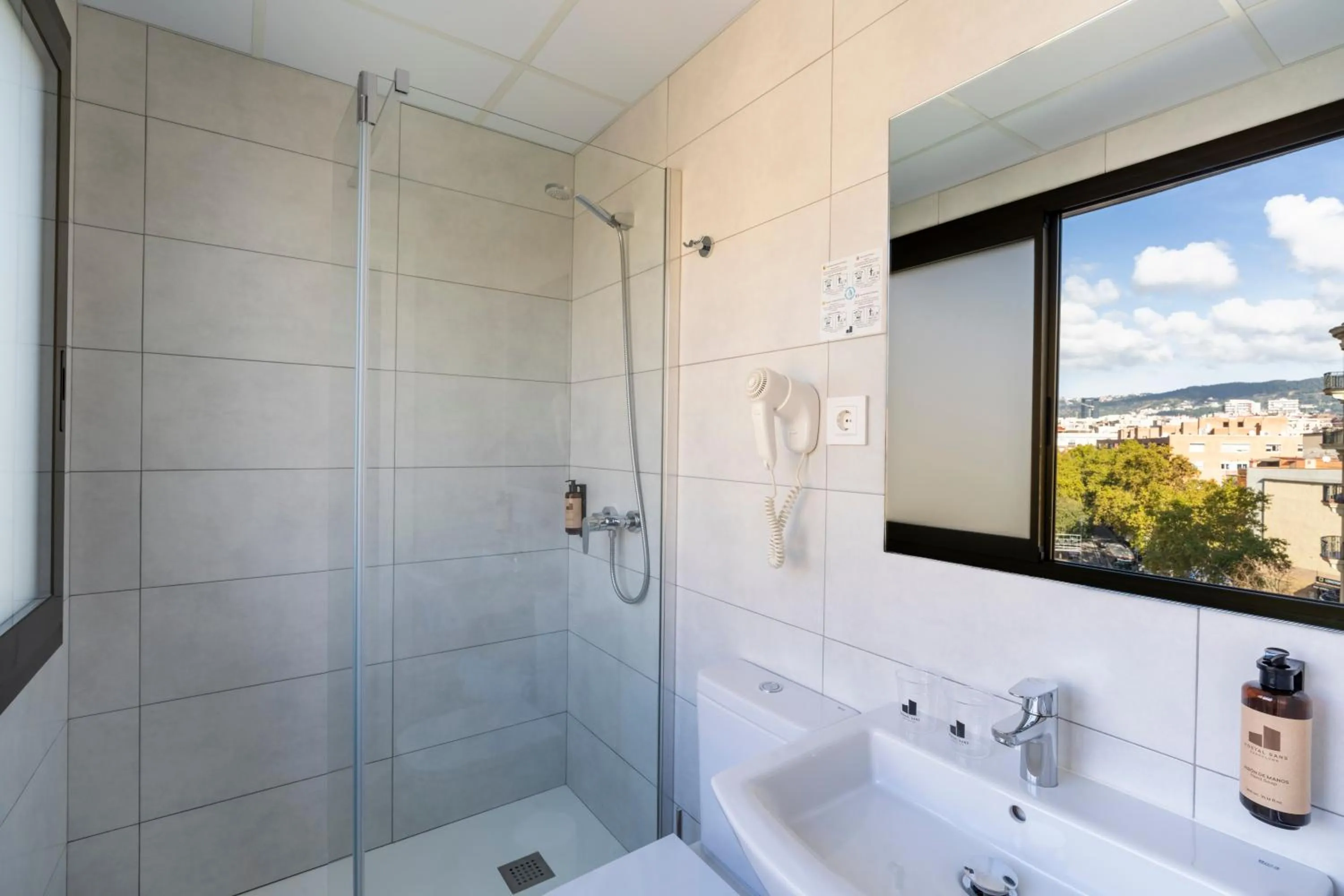 Bathroom in Hostal Sans