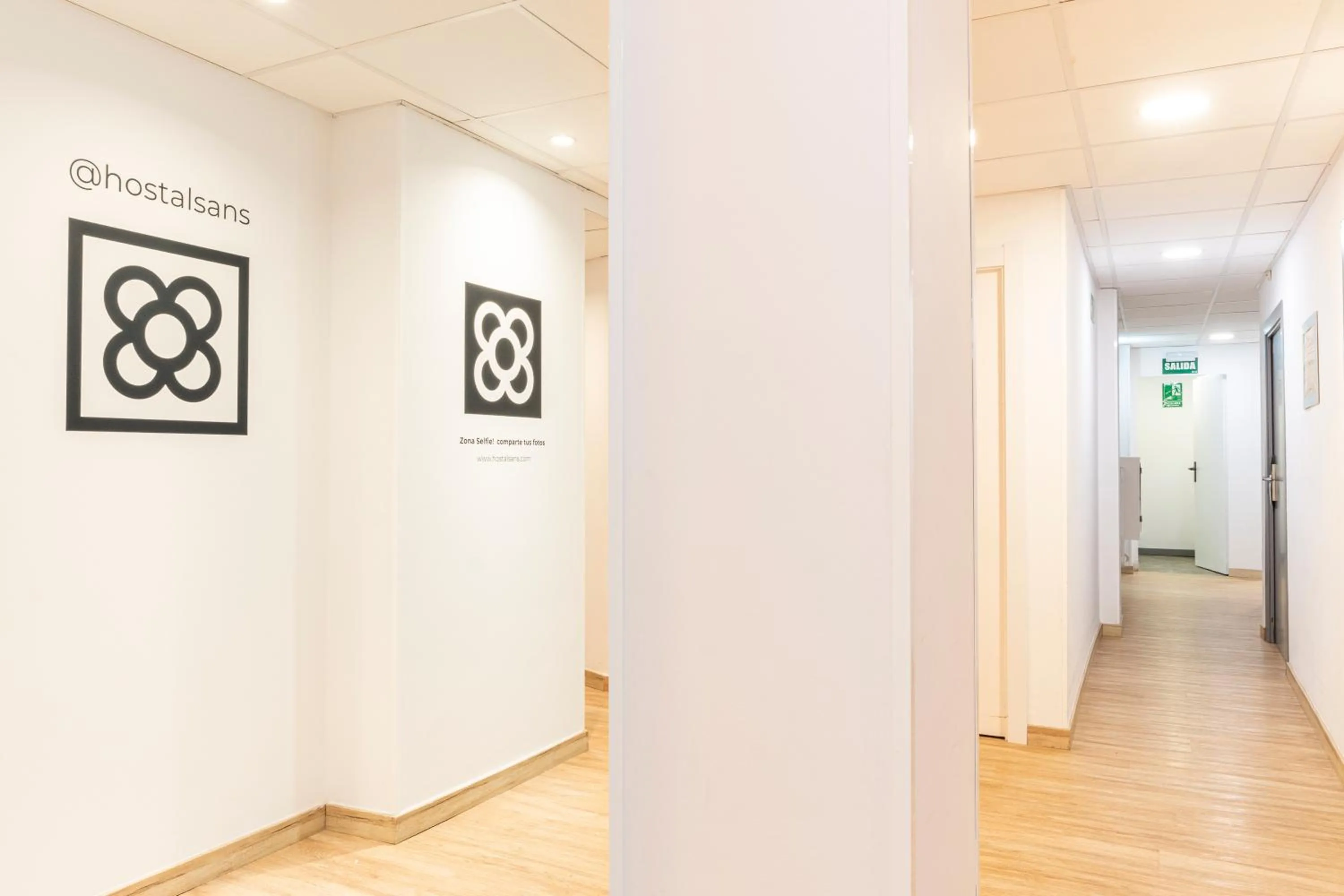 Property building in Hostal Sans