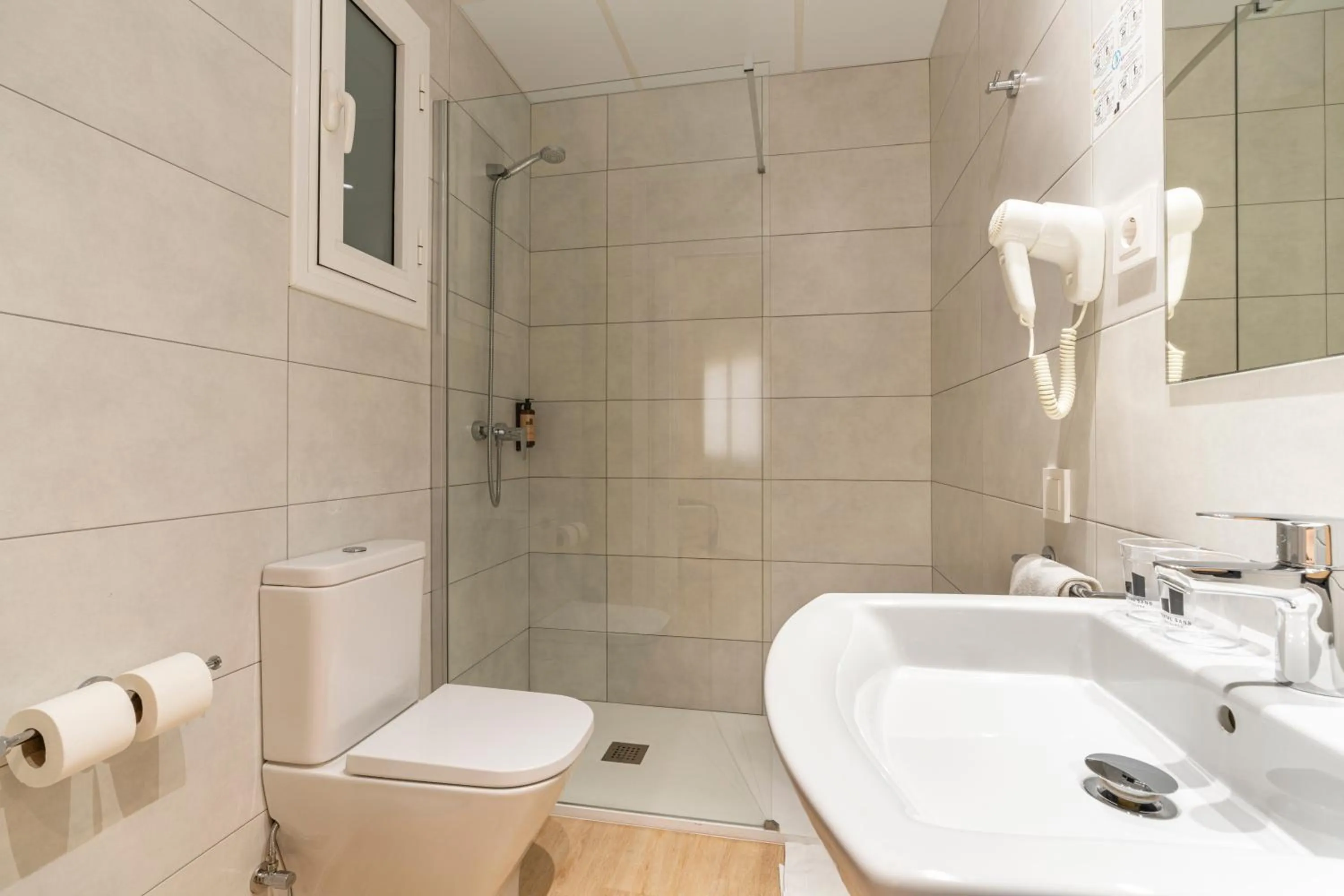 Bathroom in Hostal Sans