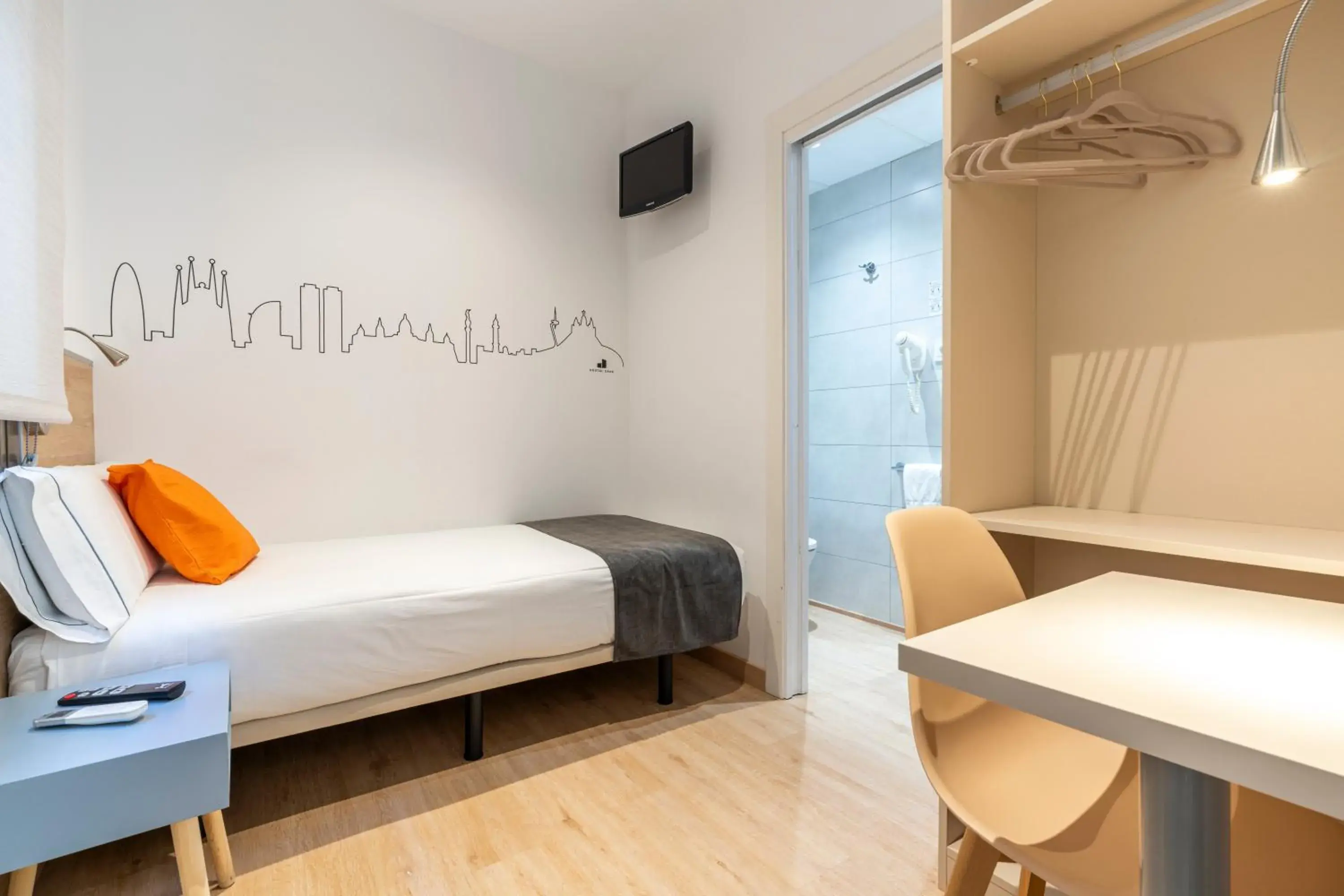 Bed in Hostal Sans Bed in Hostal Sans