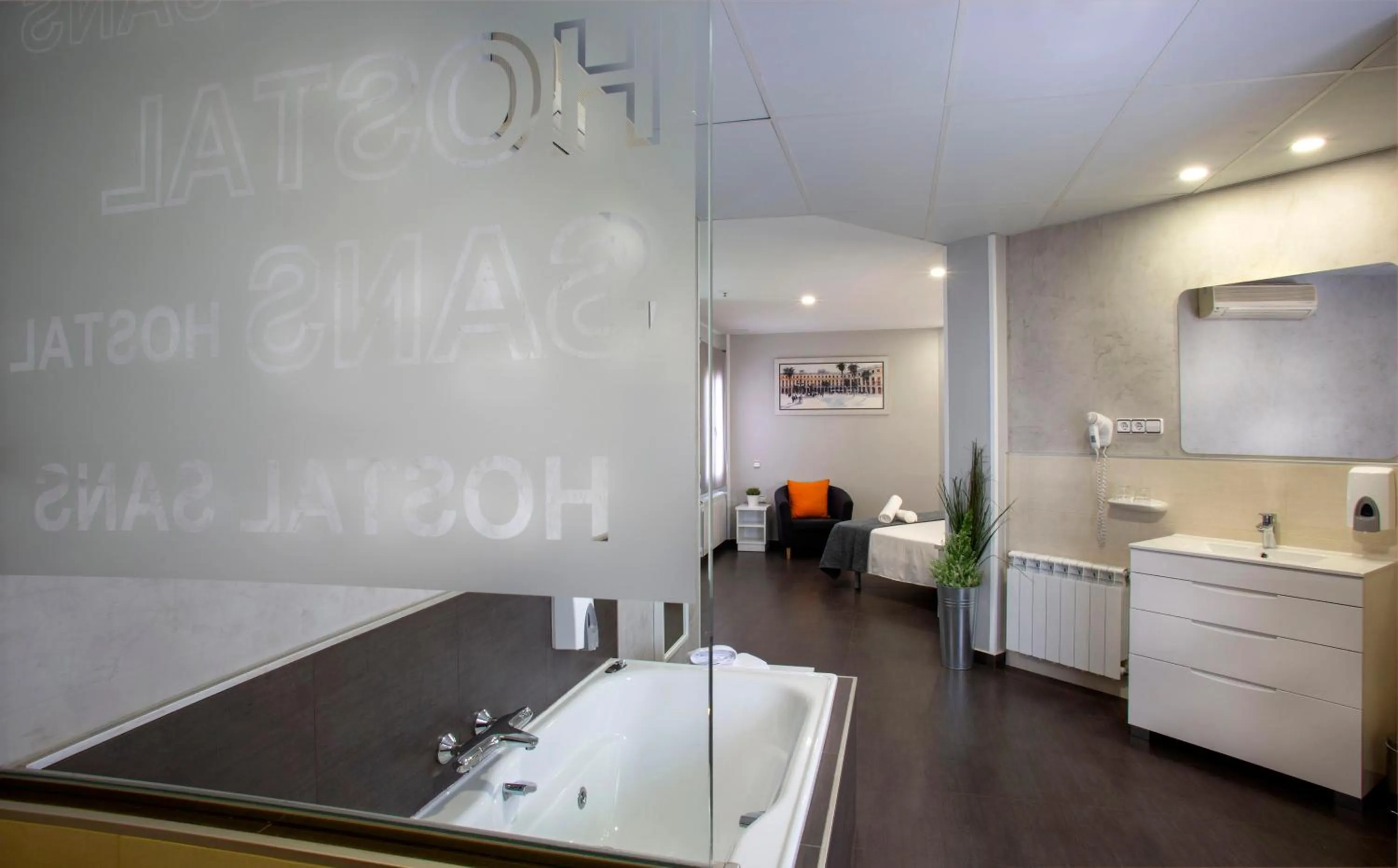 Bathroom in Hostal Sans