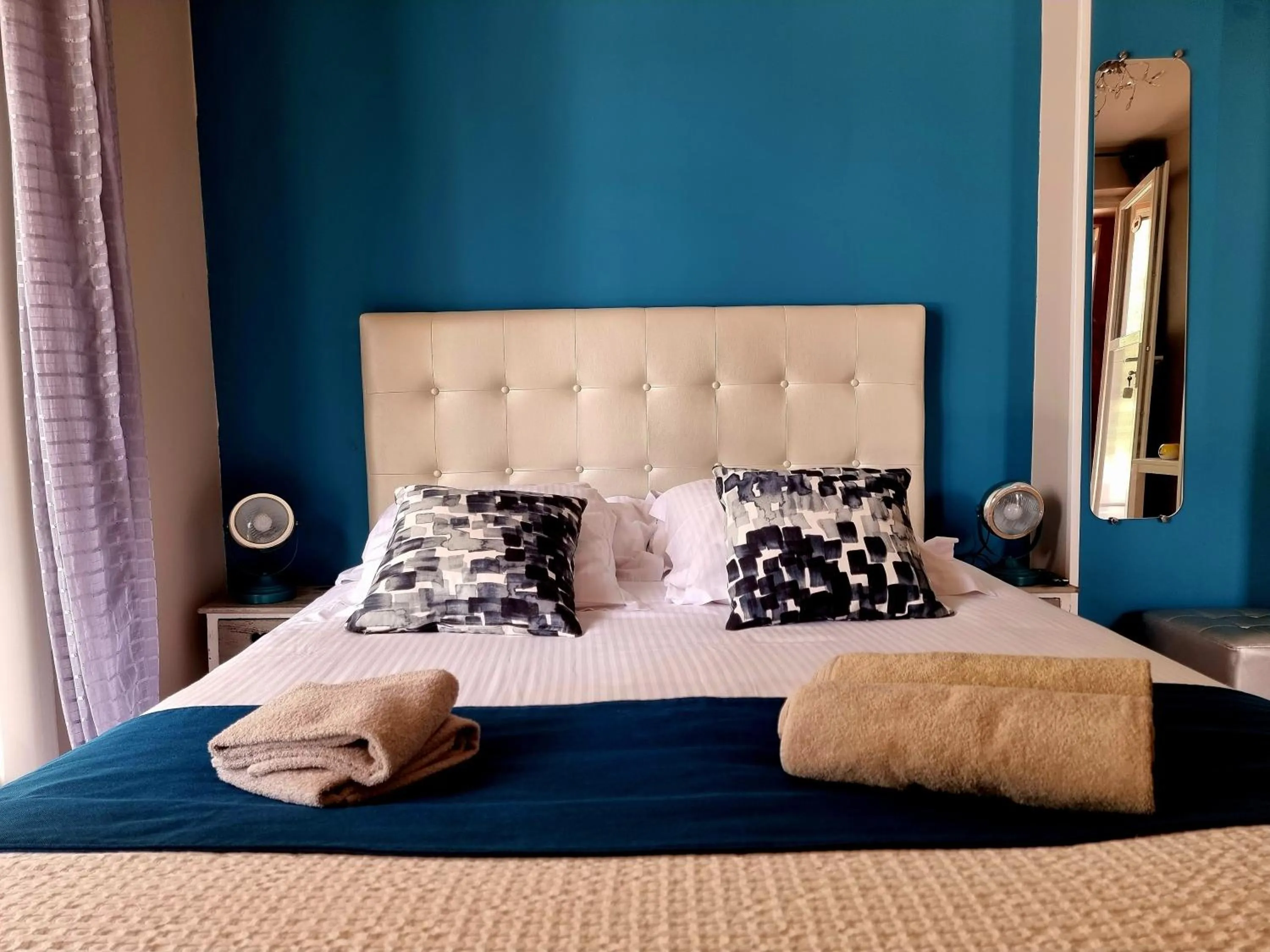 Bedroom, Bed in Villa Alyzea