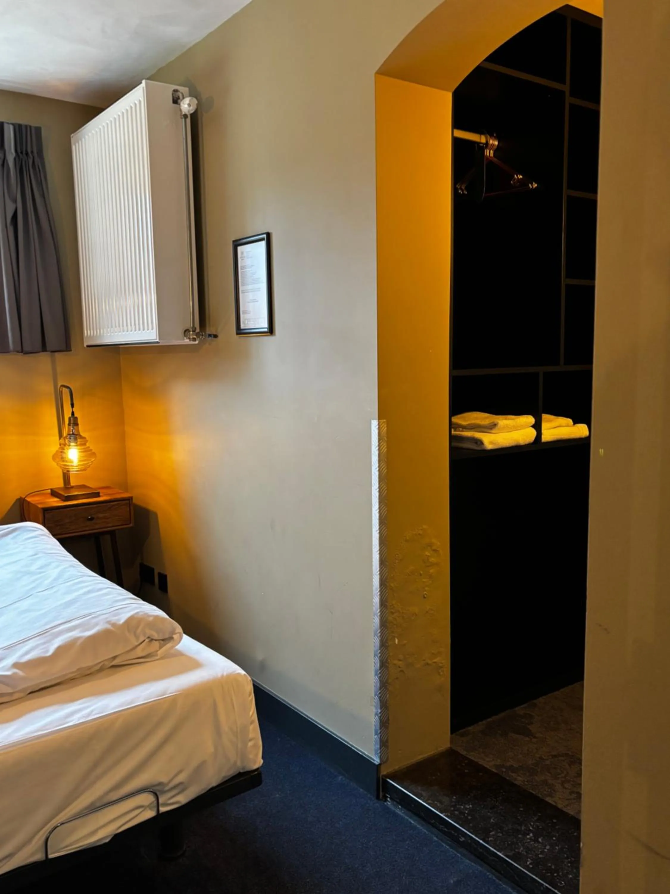 Bed in Hotel Oostereiland