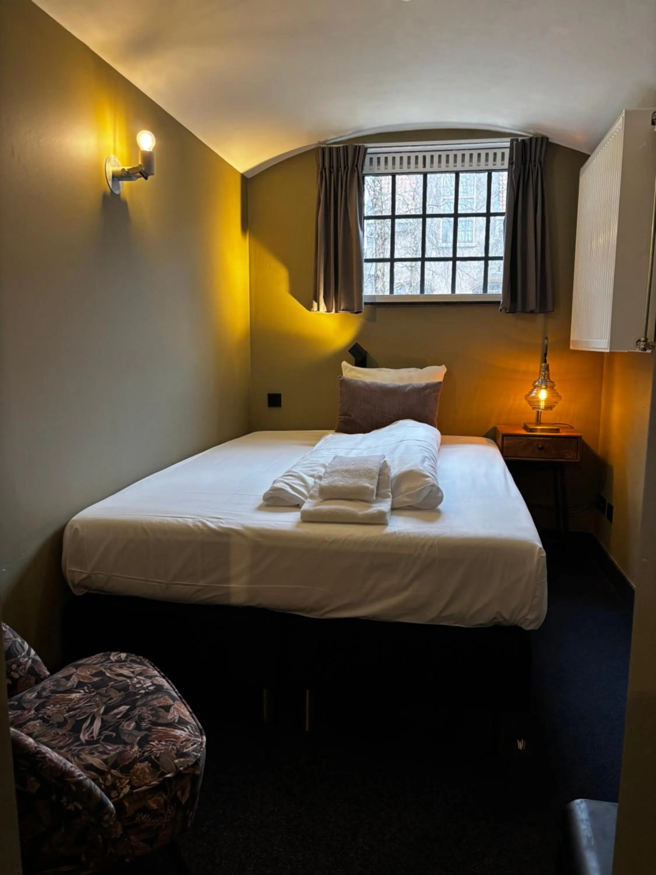 Bed in Hotel Oostereiland