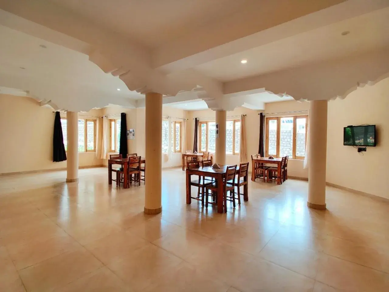 Restaurant/places to eat in Glacier View Guest House Restaurant/places to eat in Glacier View Guest House