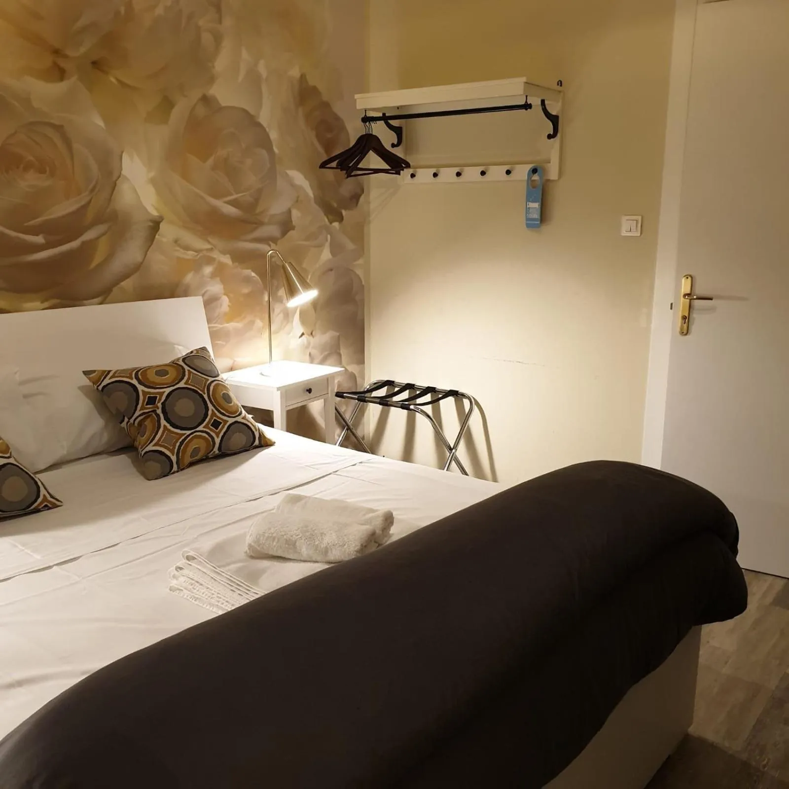 Bedroom, Bed in Rigoletto Rental Rooms