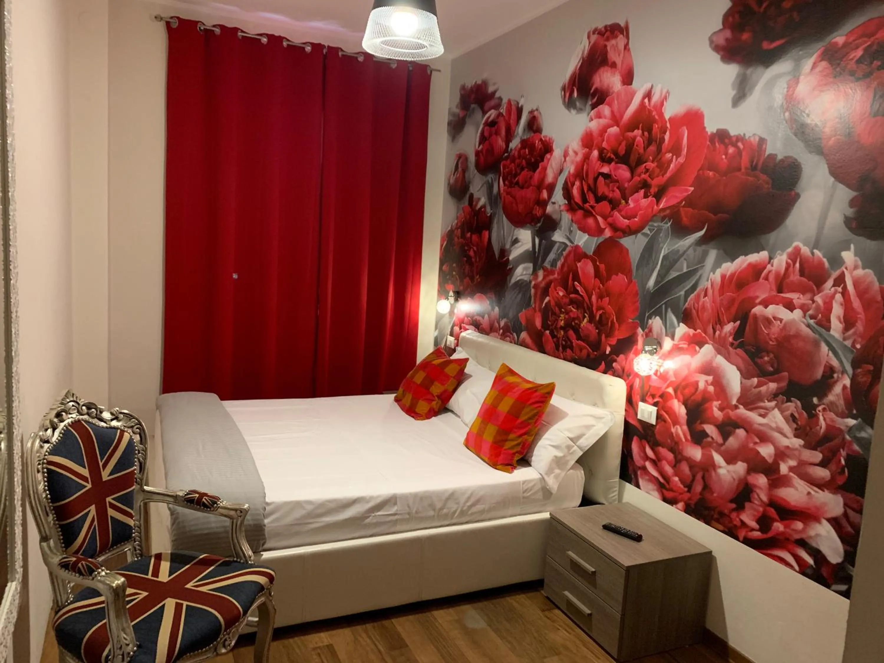 Bedroom, Bed in Rigoletto Rental Rooms