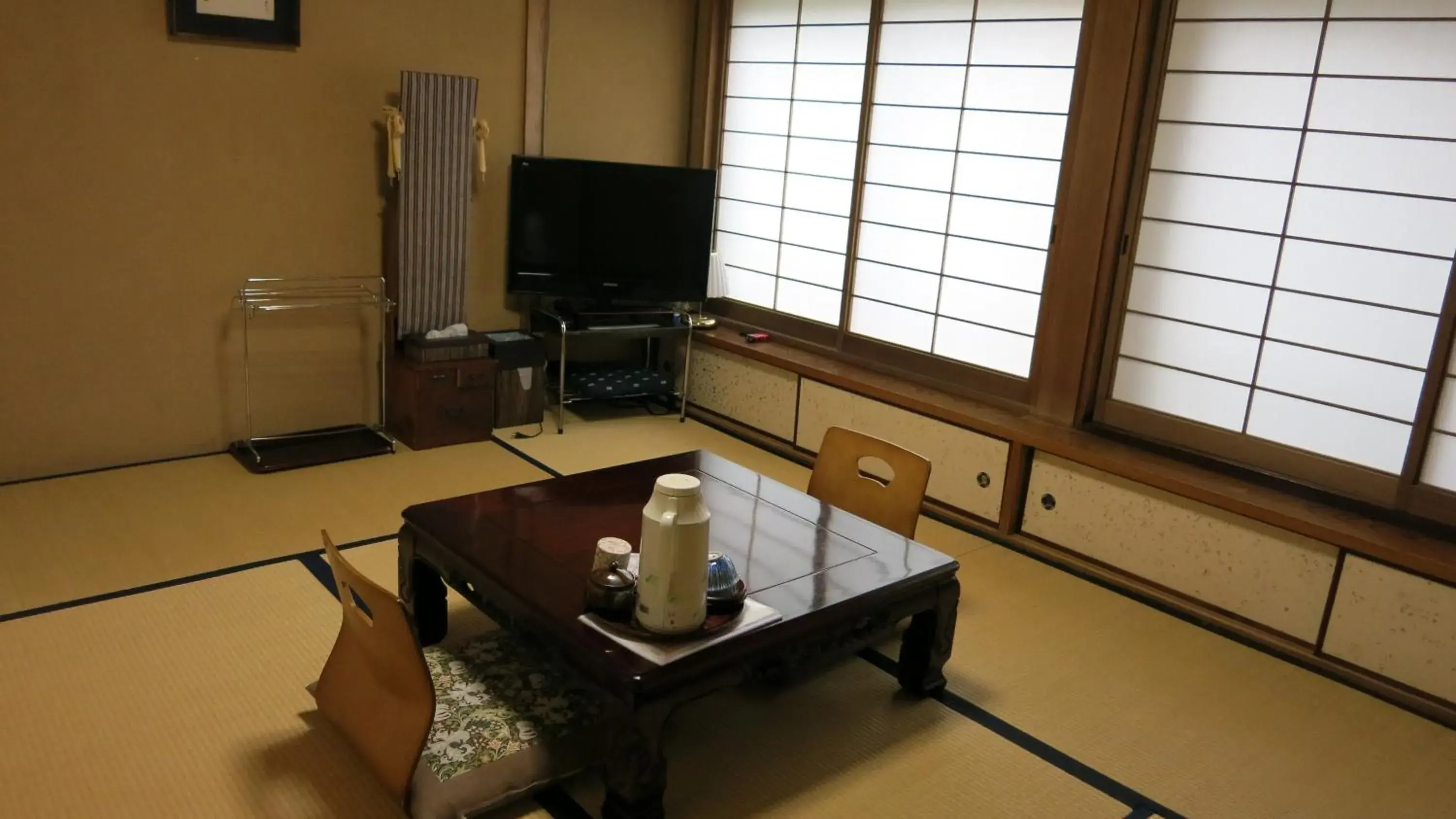 Living room, Seating Area in Fujiya Ryokan