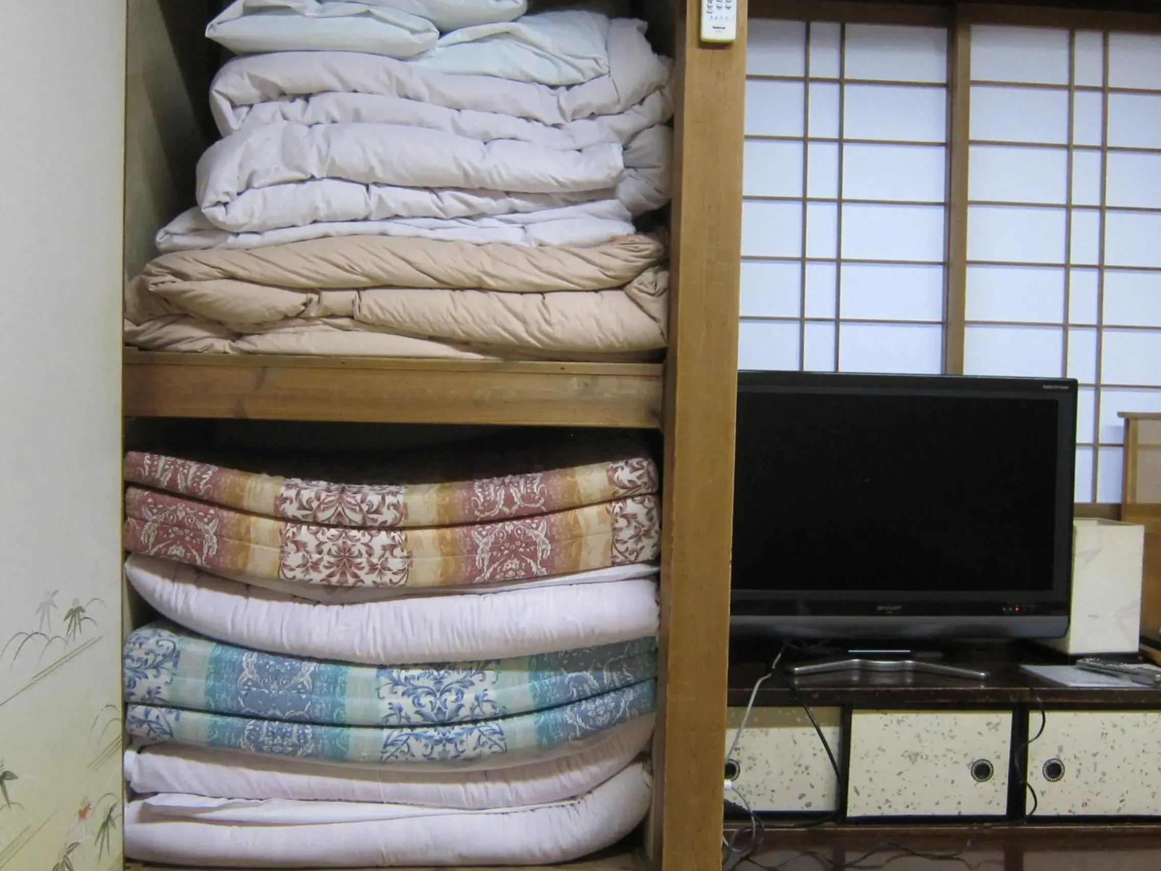 Decorative detail in Fujiya Ryokan