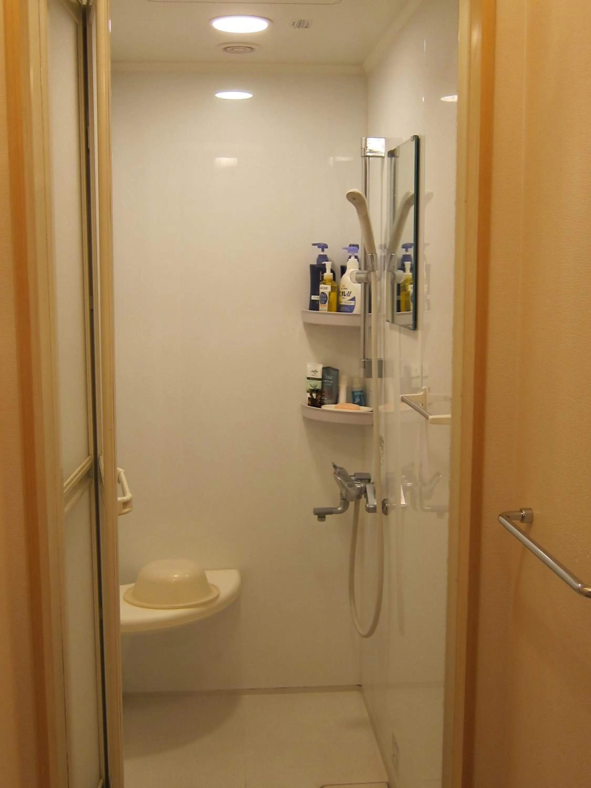 Shower in Fujiya Ryokan