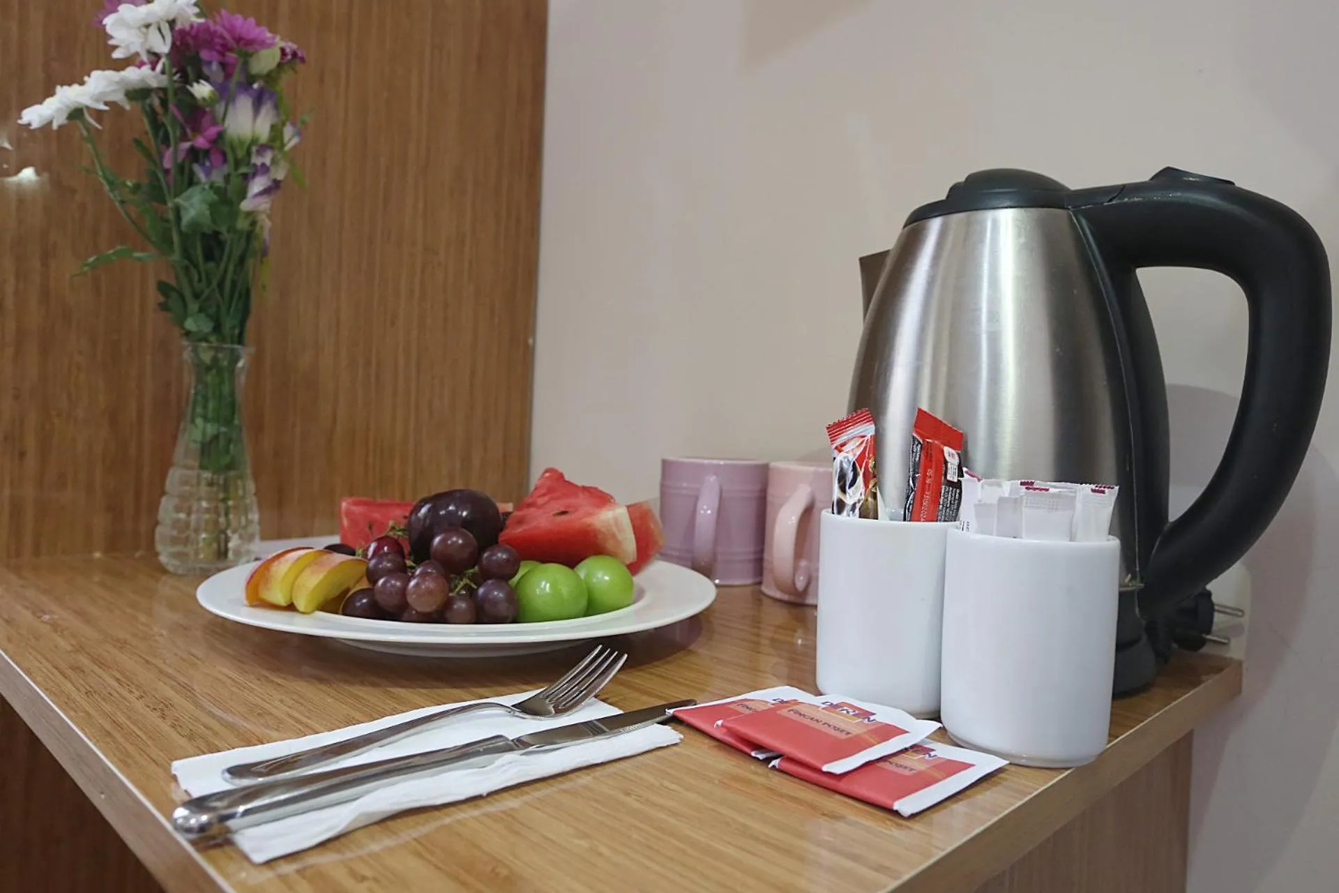 Coffee/tea facilities in Maxwell Hotel