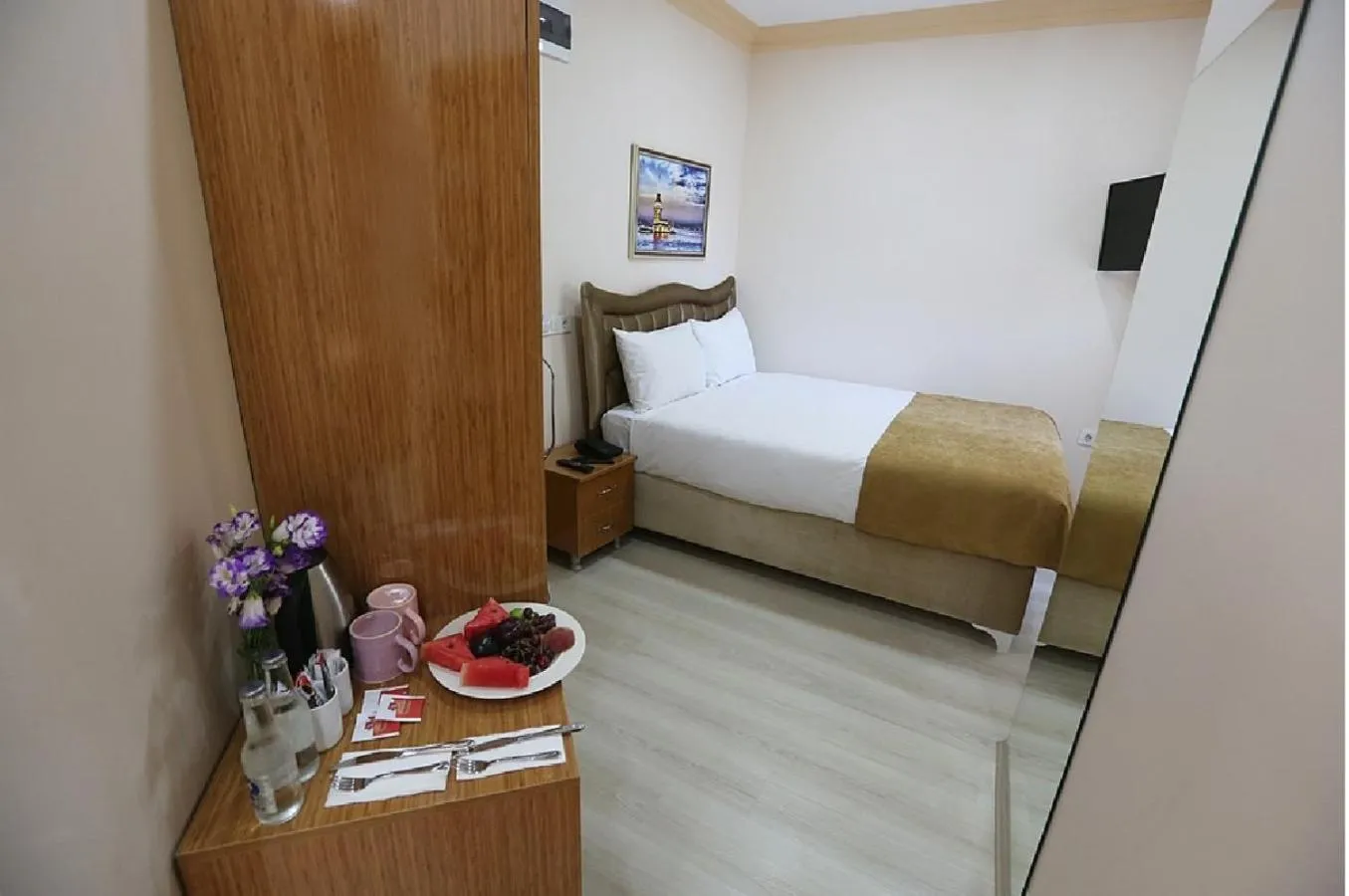 Bed in Maxwell Hotel