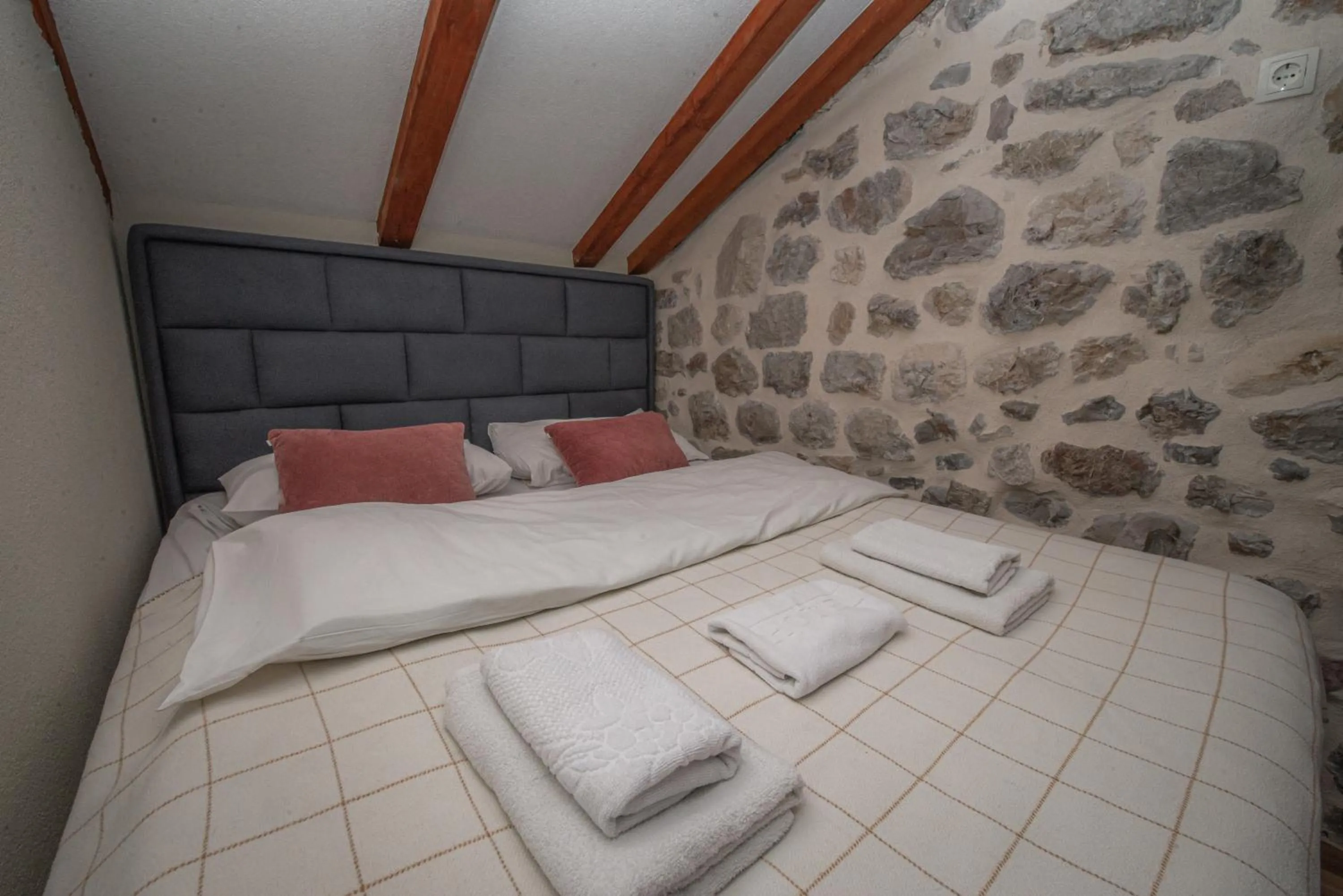 Bed in Antika Guesthouse