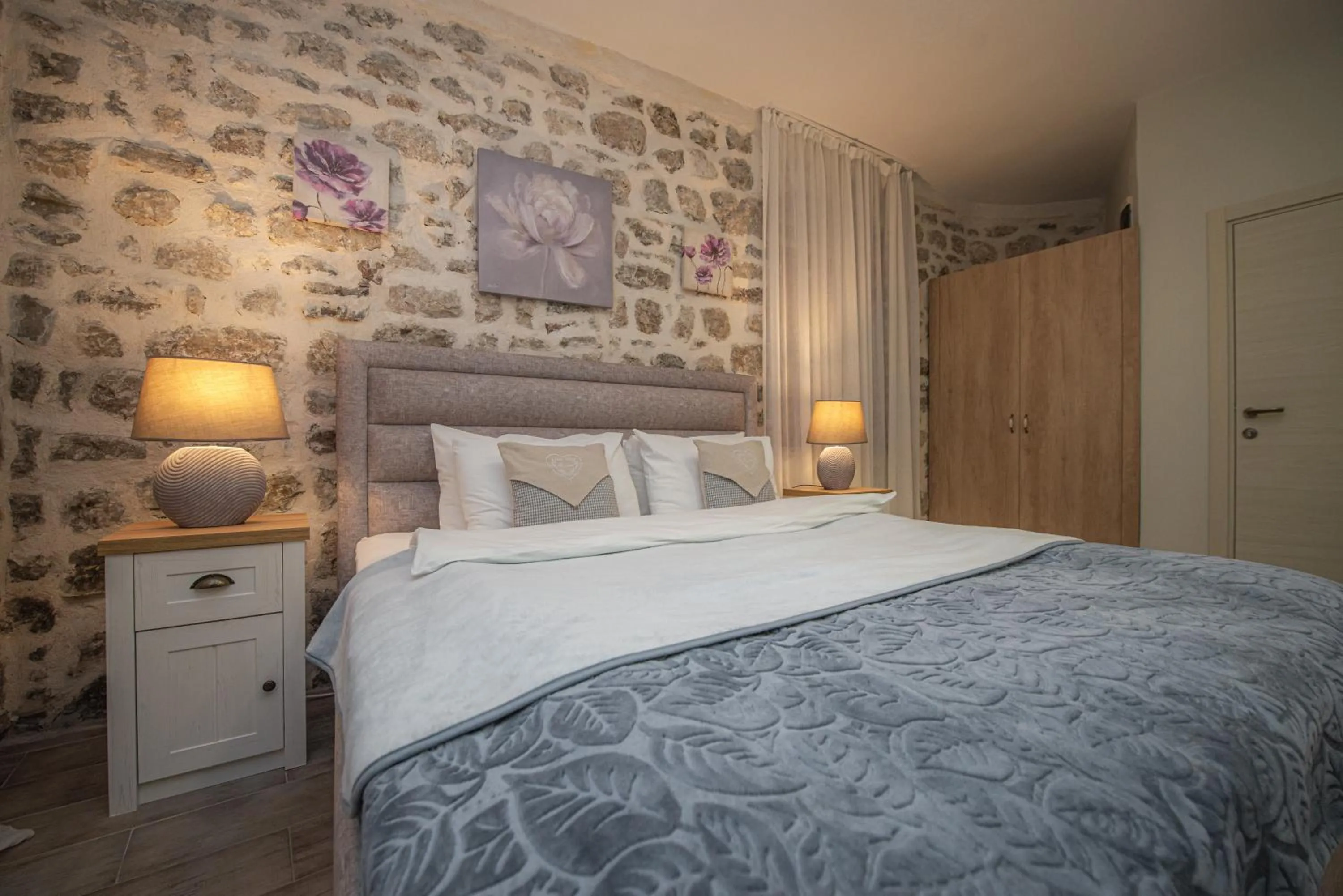 Bed in Antika Guesthouse