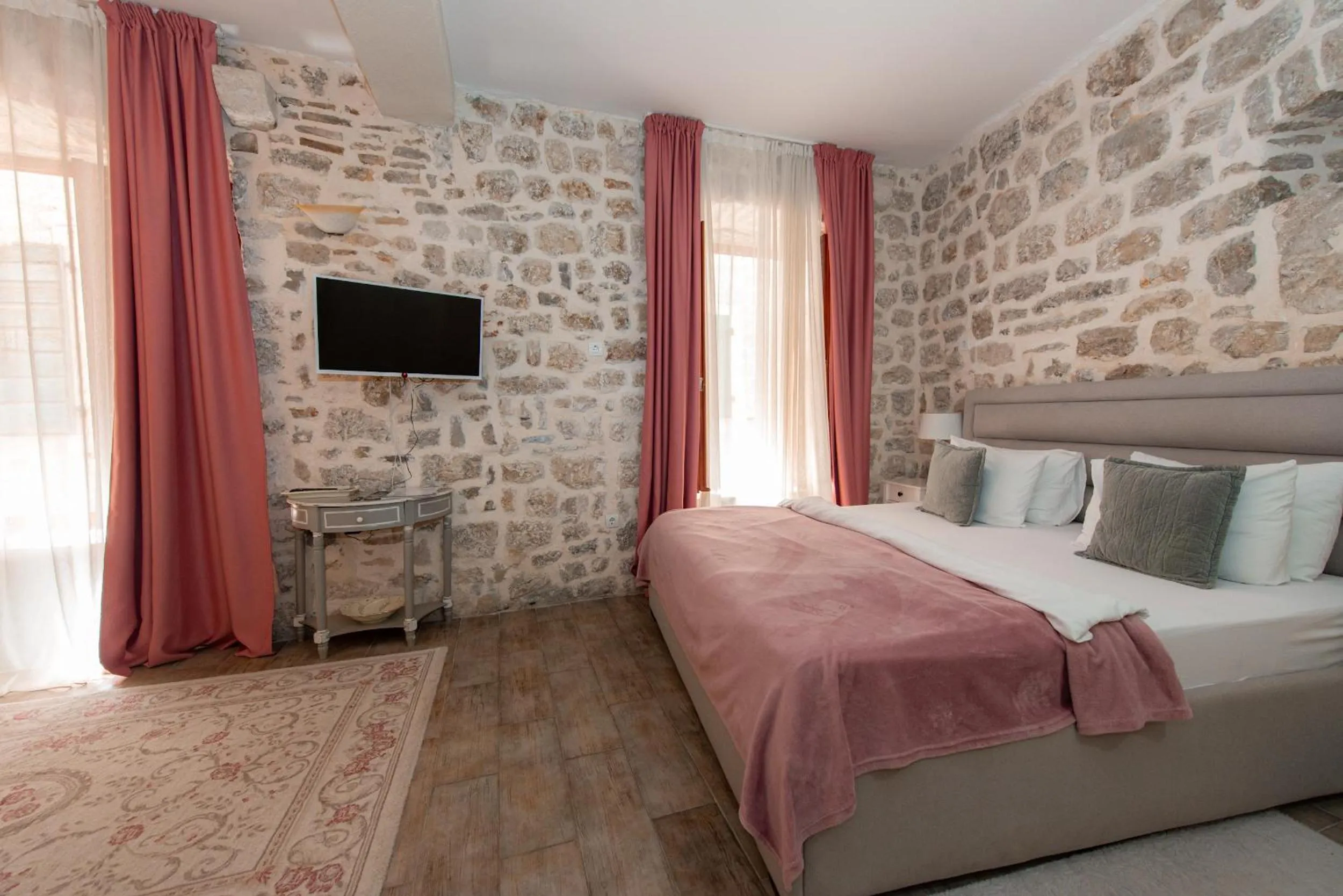 Bed in Antika Guesthouse