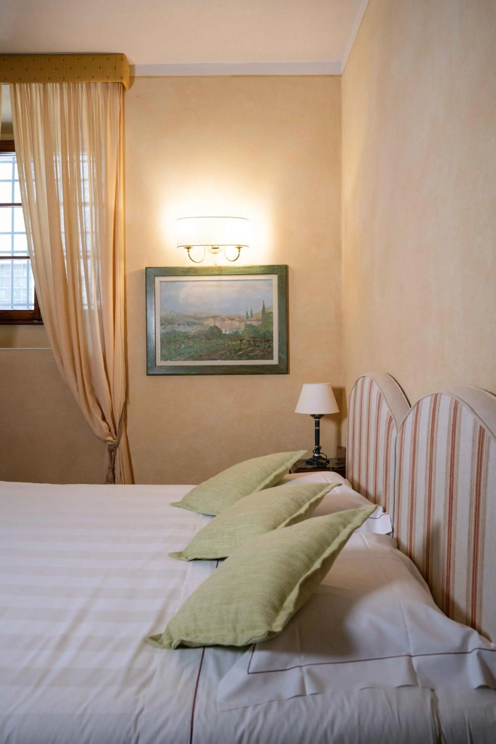 Decorative detail, Bed in Fonte De' Medici