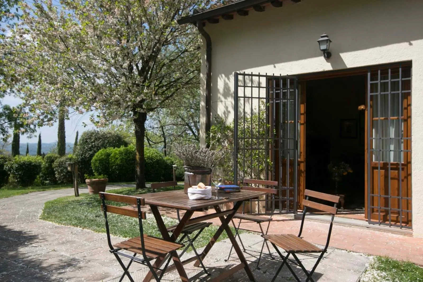 Patio in Fonte De' Medici