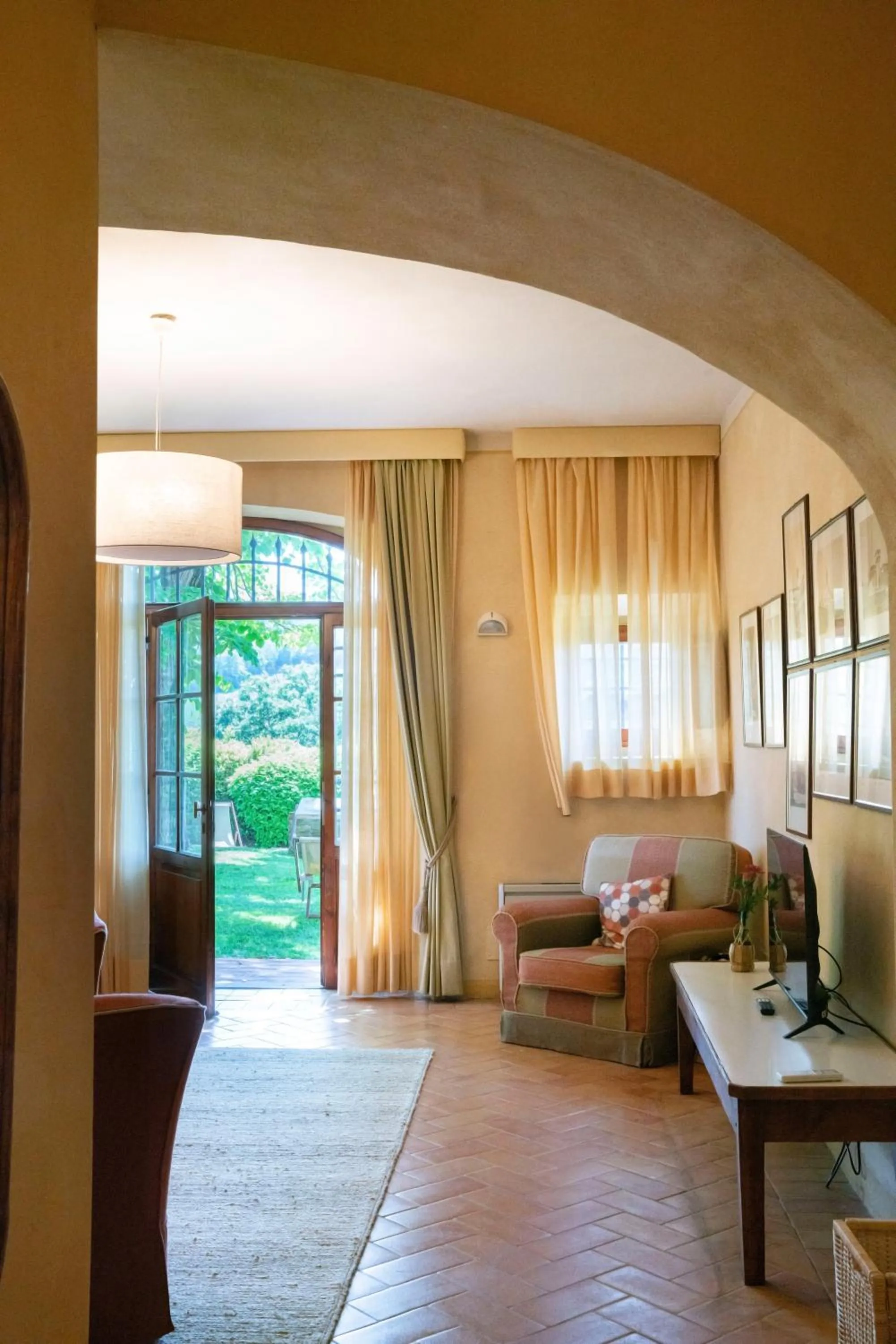 Bird's eye view, Bed in Fonte De' Medici