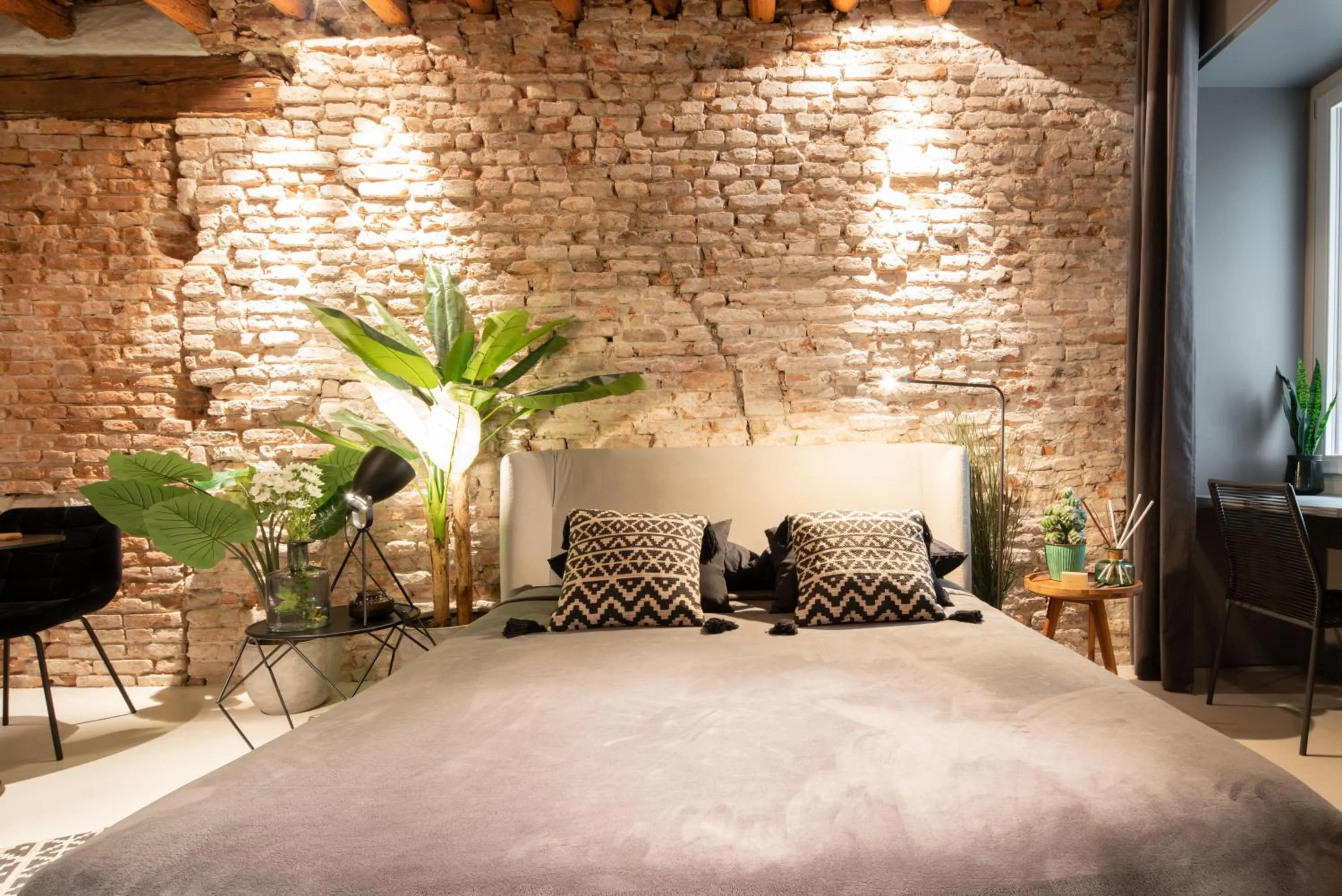 Bed in OFFICINE CAVOUR Piazza Cavour