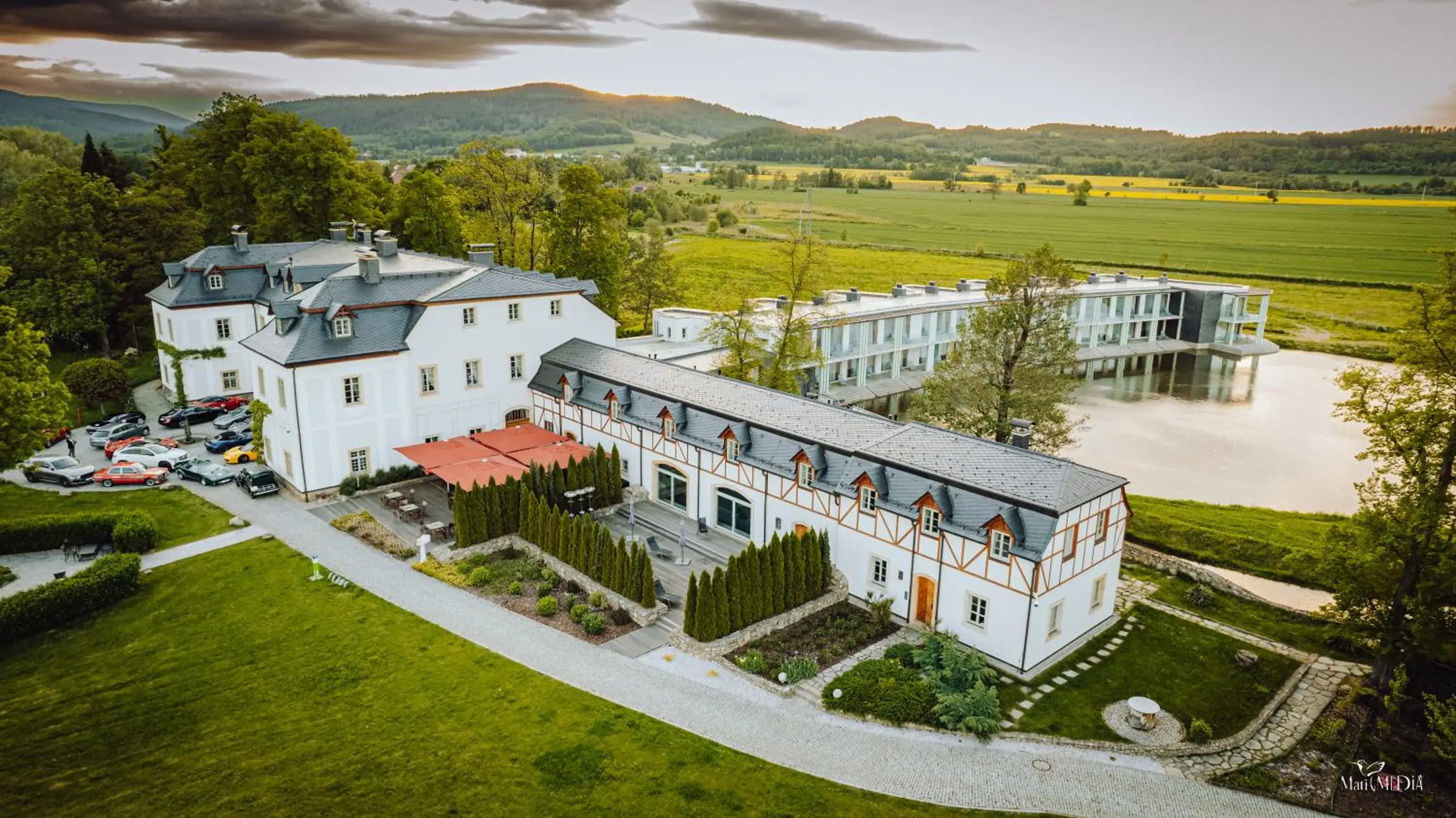 Pałac Pakoszów Schlosshotel Wernersdorf Pałac Pakoszów Schlosshotel Wernersdorf