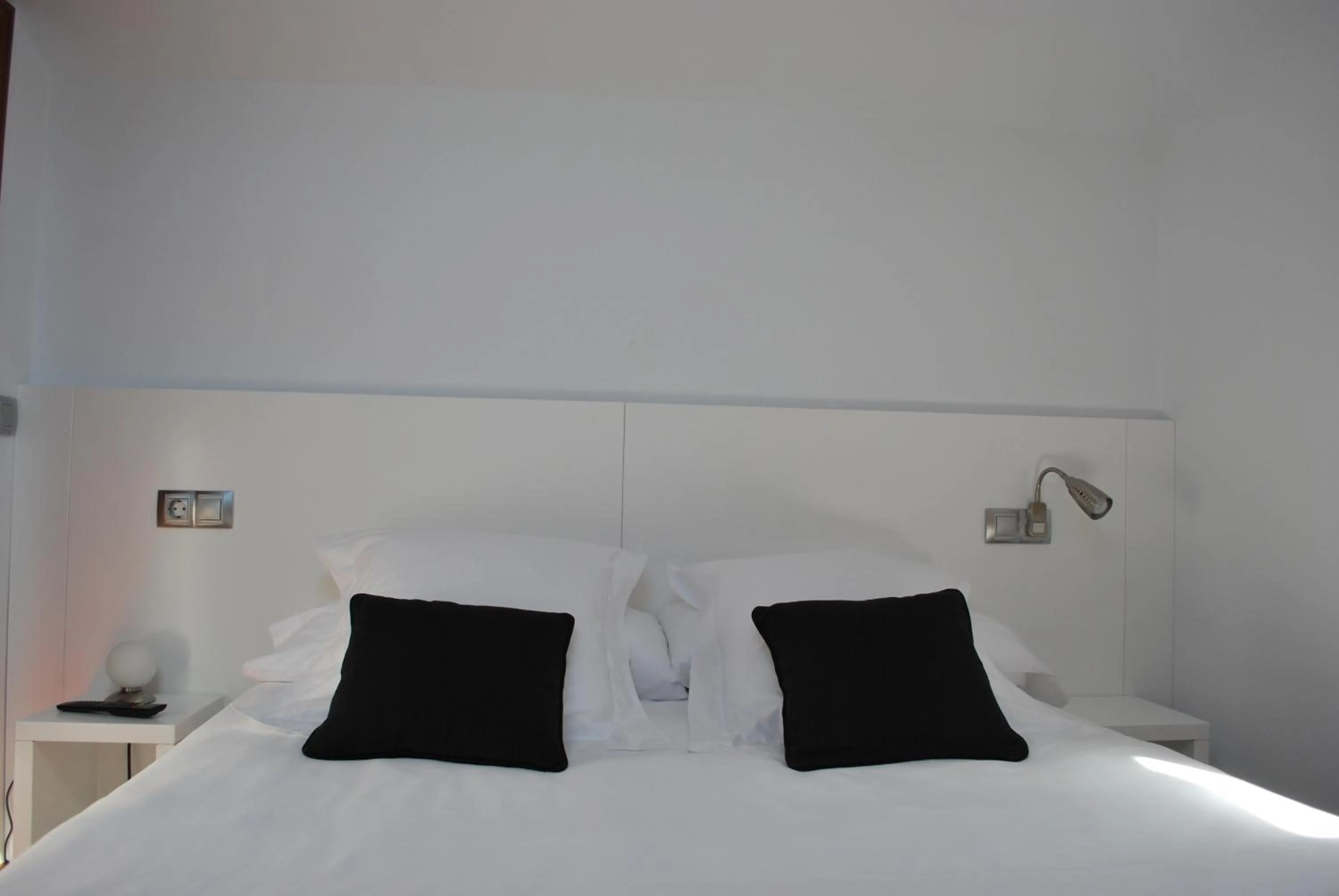 Photo of the whole room, Bed in Pensión Acibeche