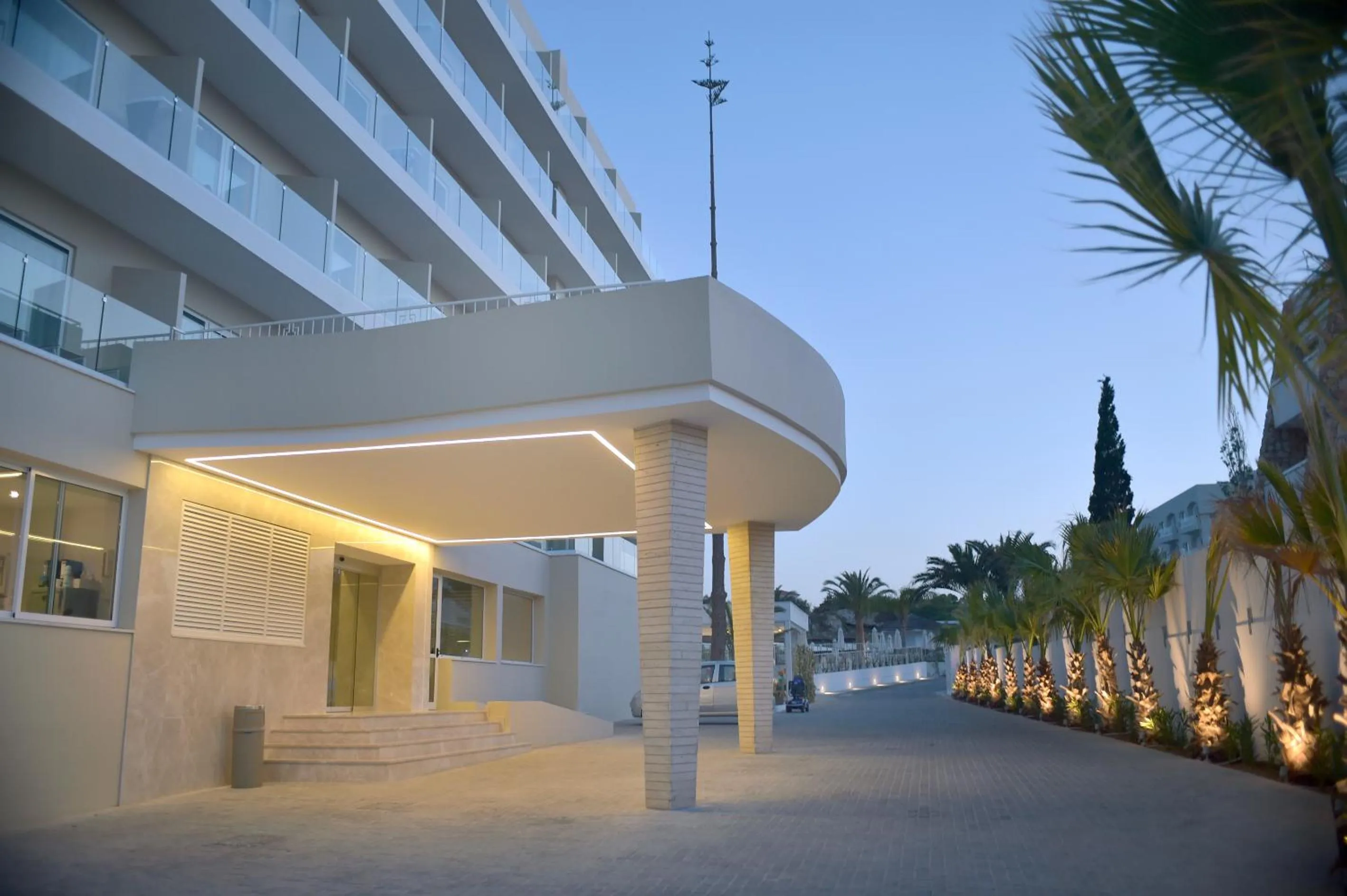 Property building in Sunrise Gardens Aparthotel