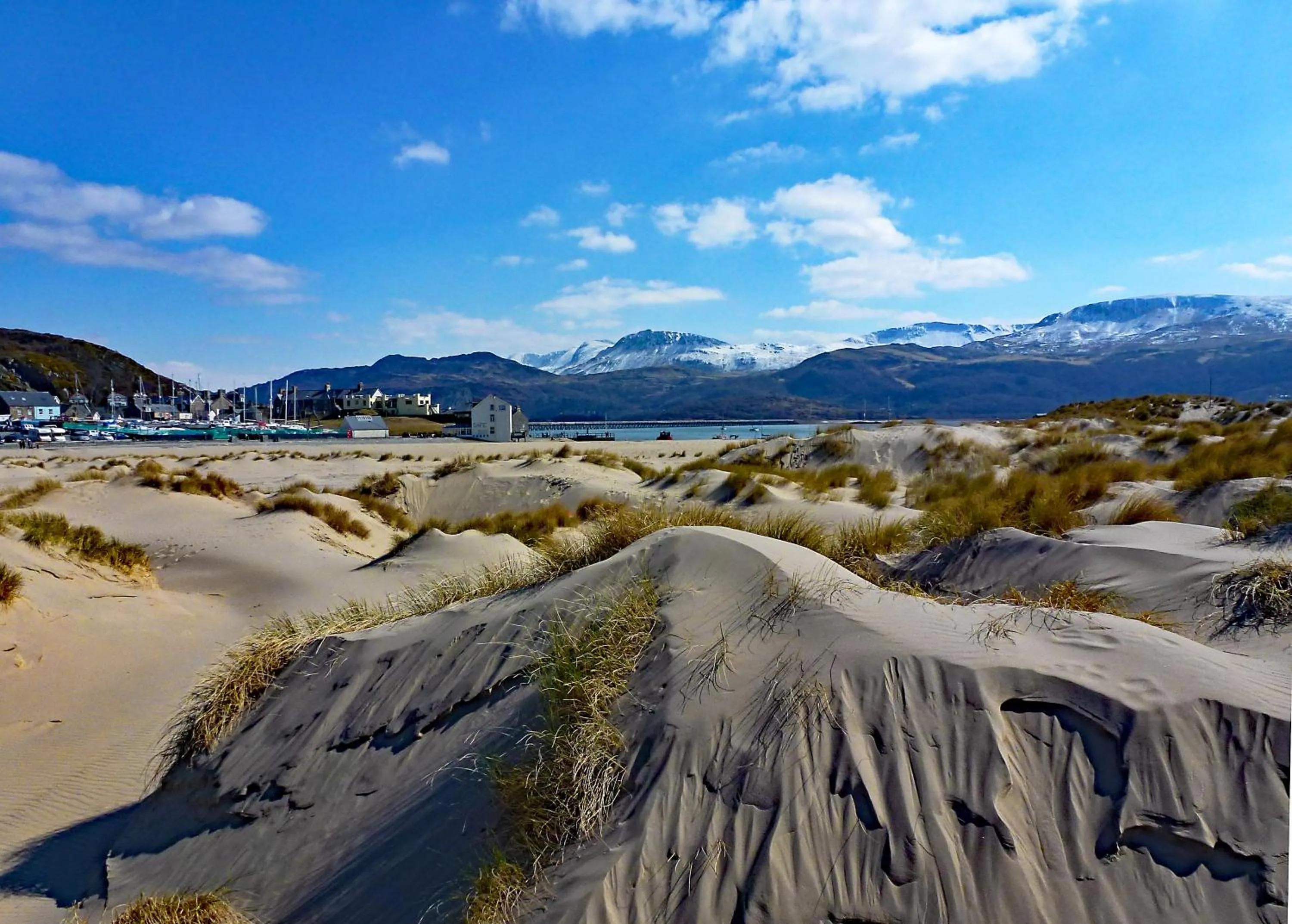 Beach in Bryn Melyn Apartments