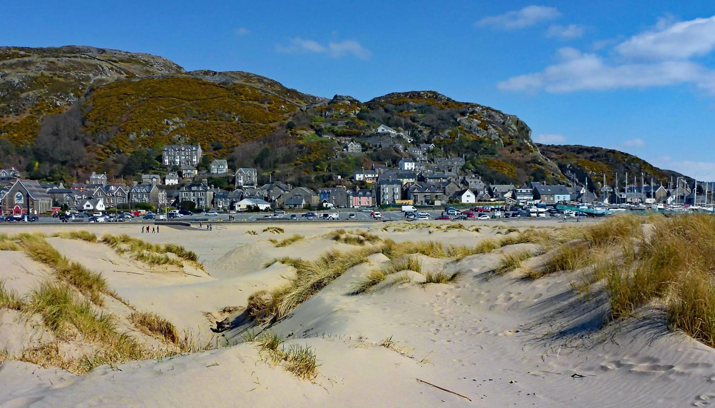 Beach in Bryn Melyn Apartments