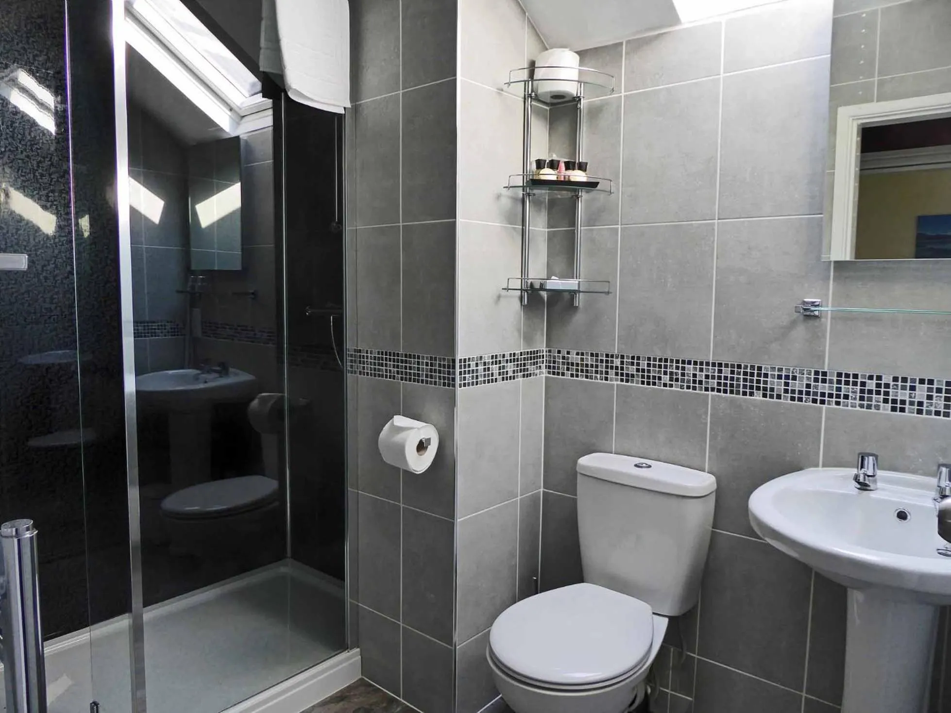 Bathroom in Bryn Melyn Apartments