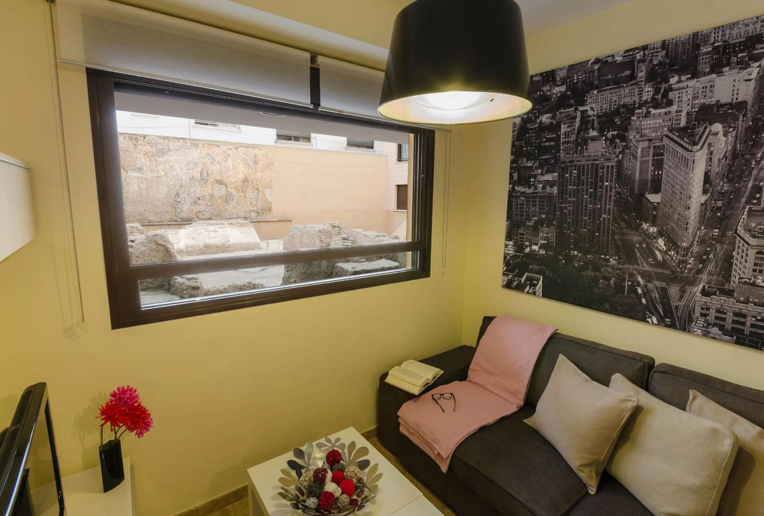 TV and multimedia in Apartamentos Turísticos Duque de Hornachuelos