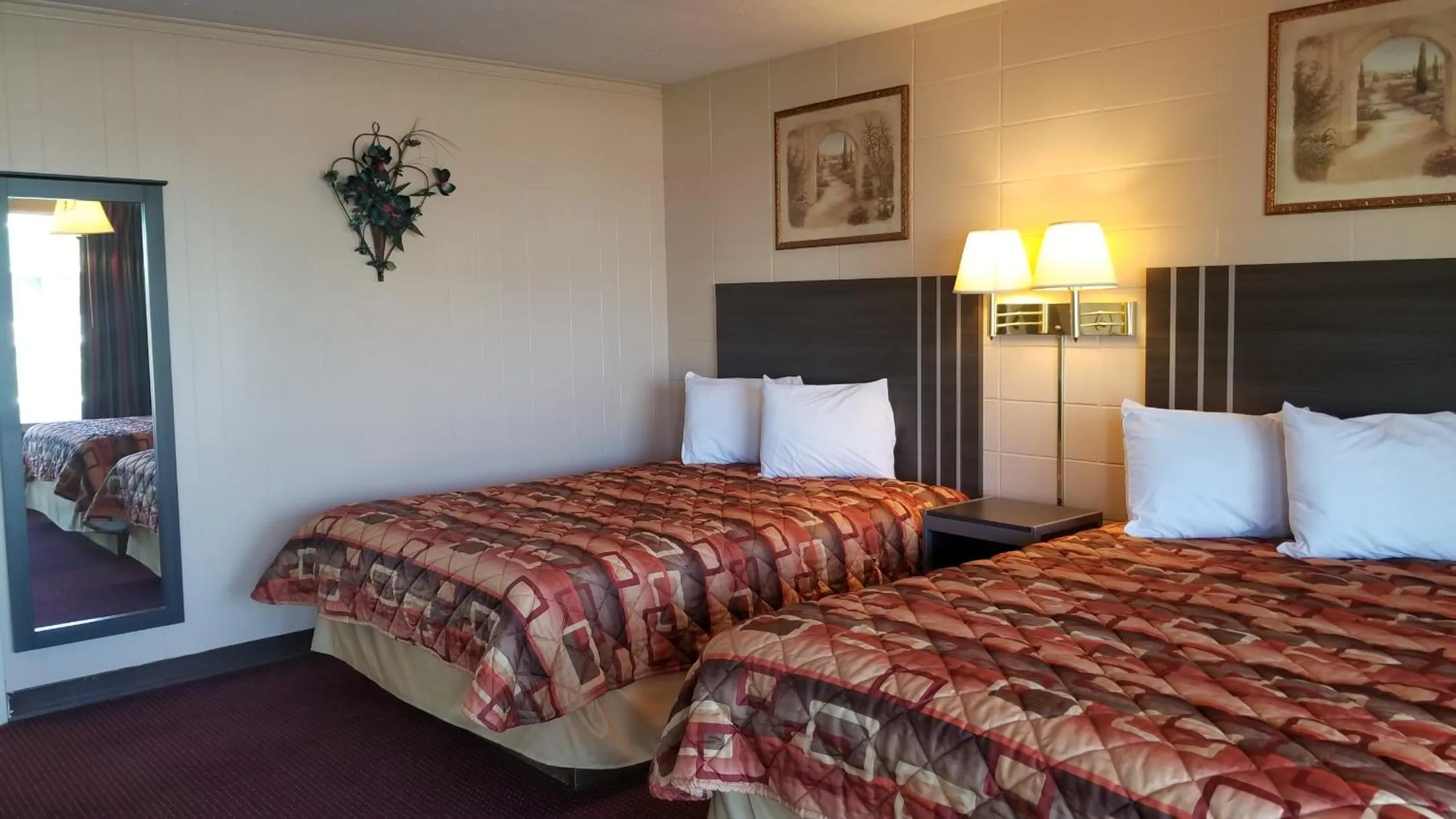 Scottish Inns McMinnville