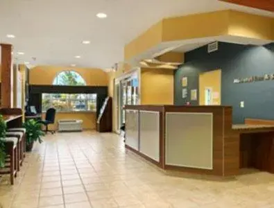 Lobby or reception in Microtel Inn & Suites Lobby or reception in Microtel Inn & Suites