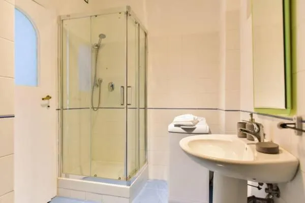 Bathroom in Archimede Flat