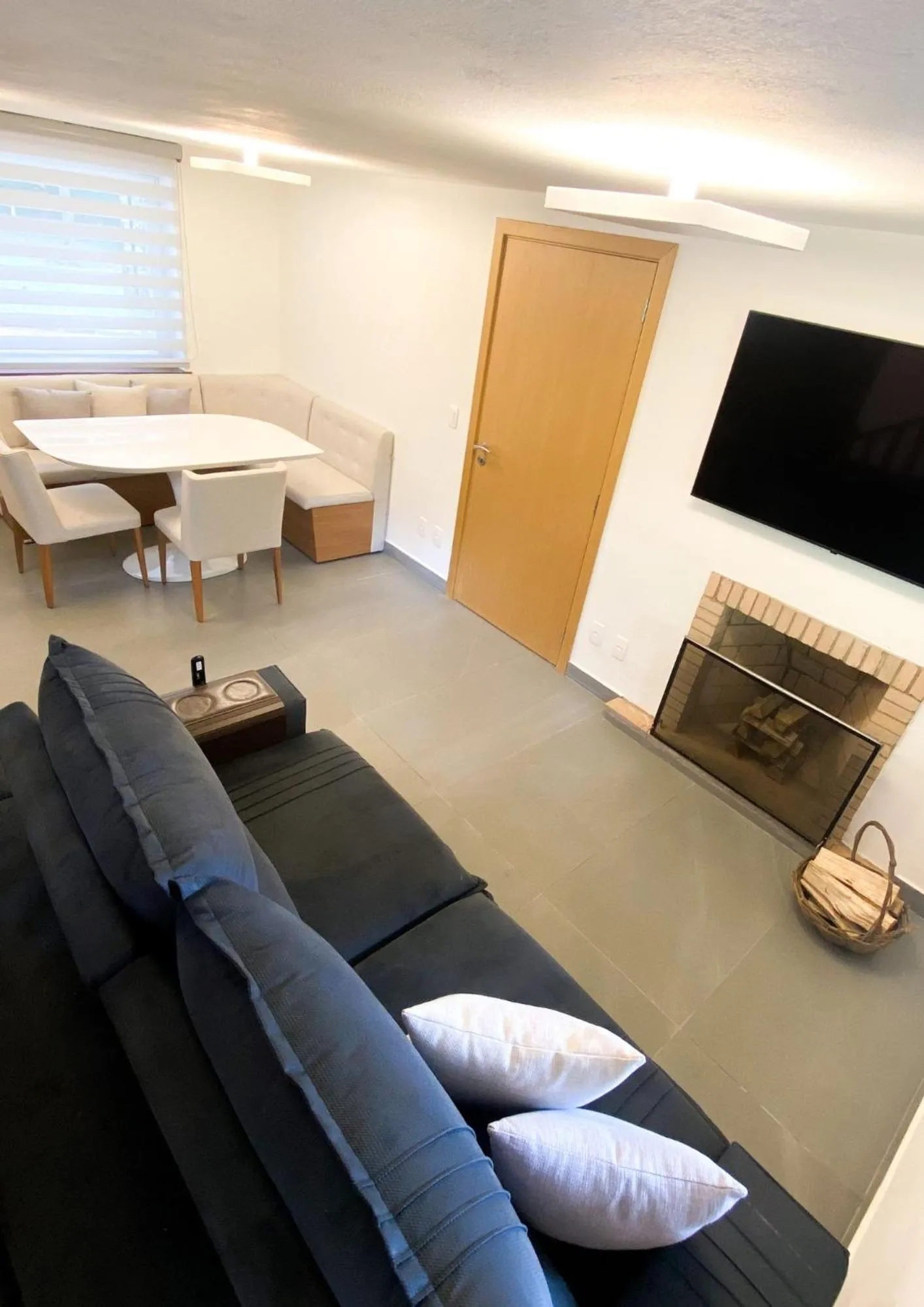 Communal lounge/ TV room in Pousada O Cantinho da Raposa