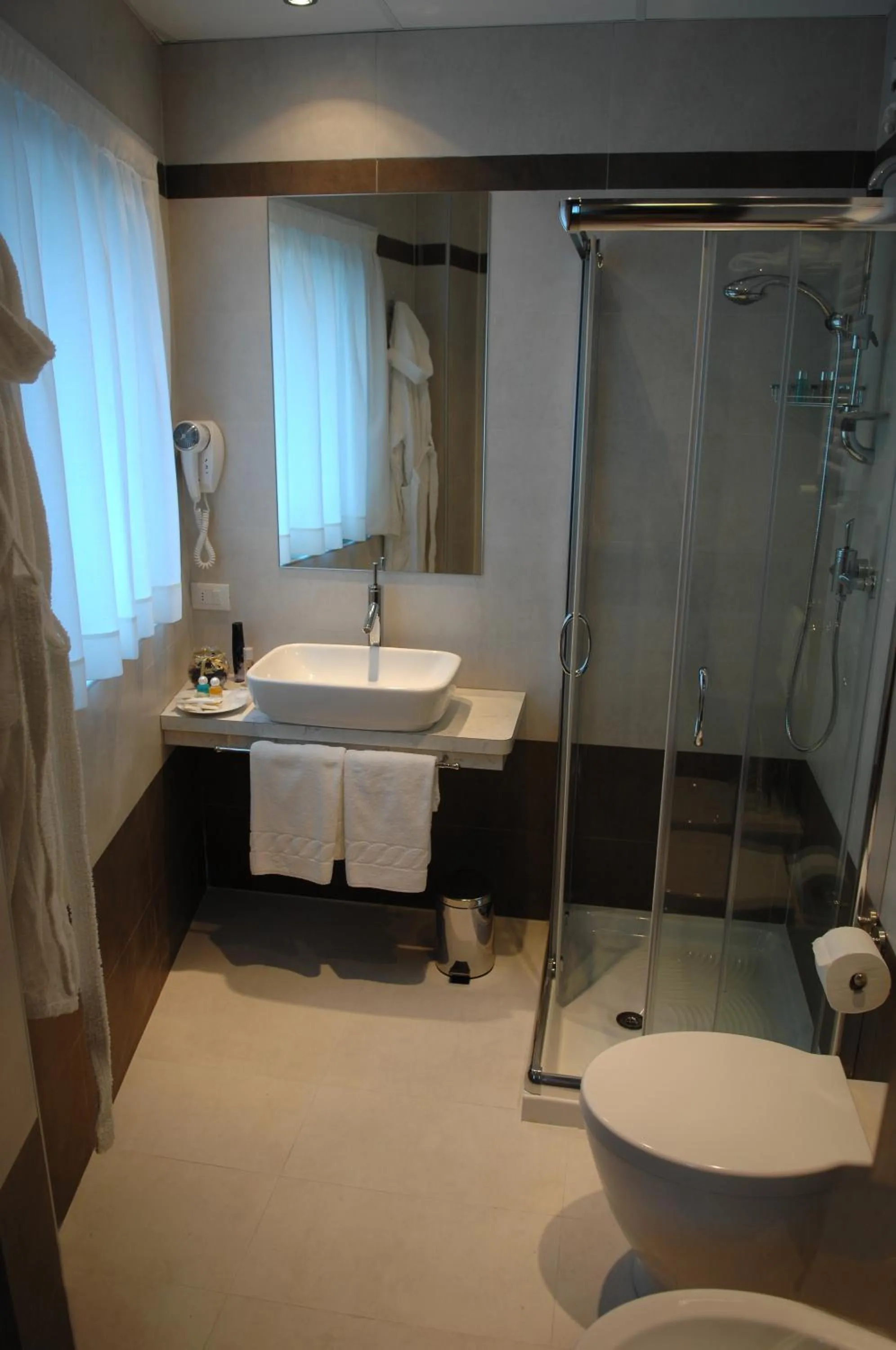 Bathroom in Hotel Alverì