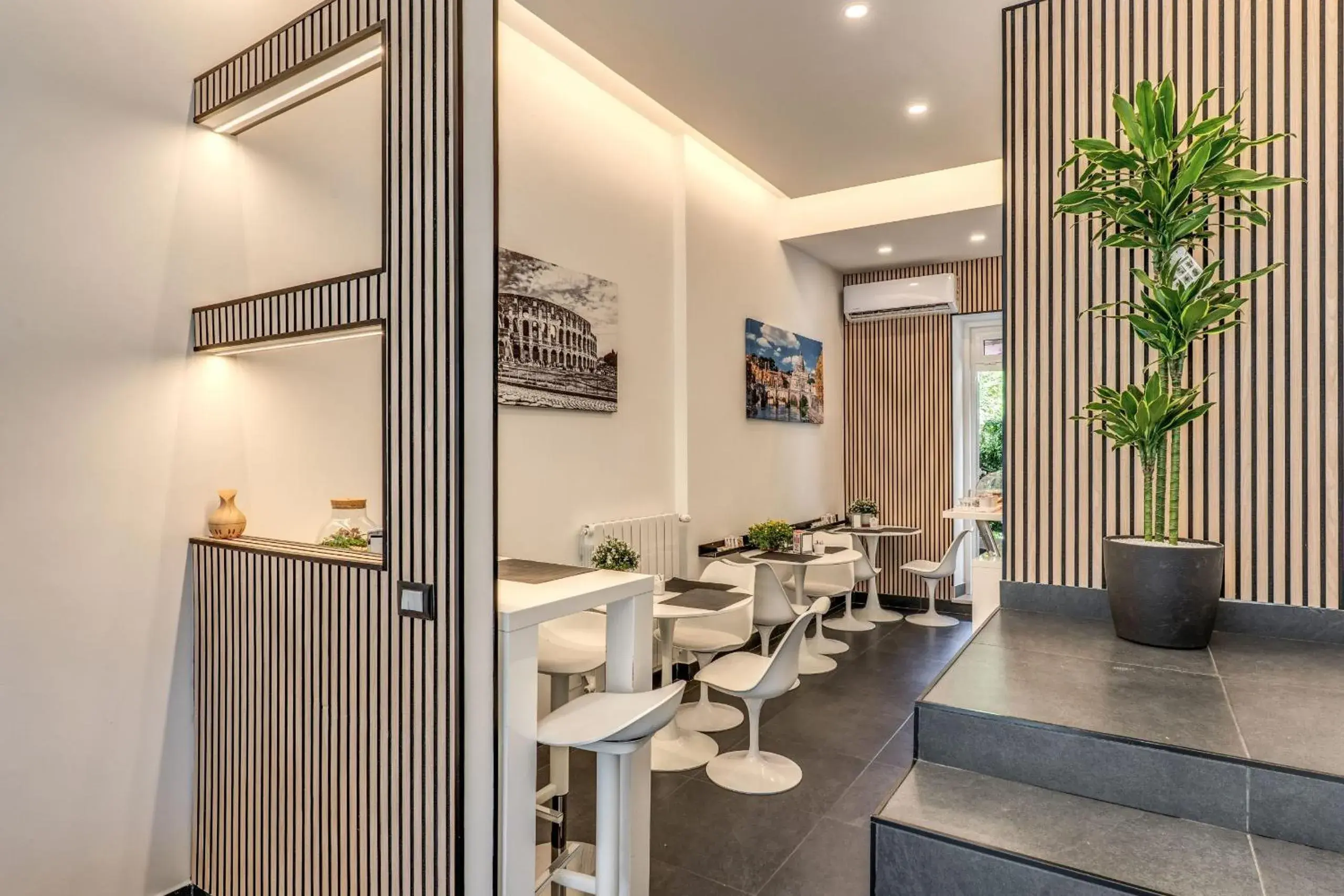 Restaurant/places to eat in Imperia Suite Restaurant/places to eat in Imperia Suite